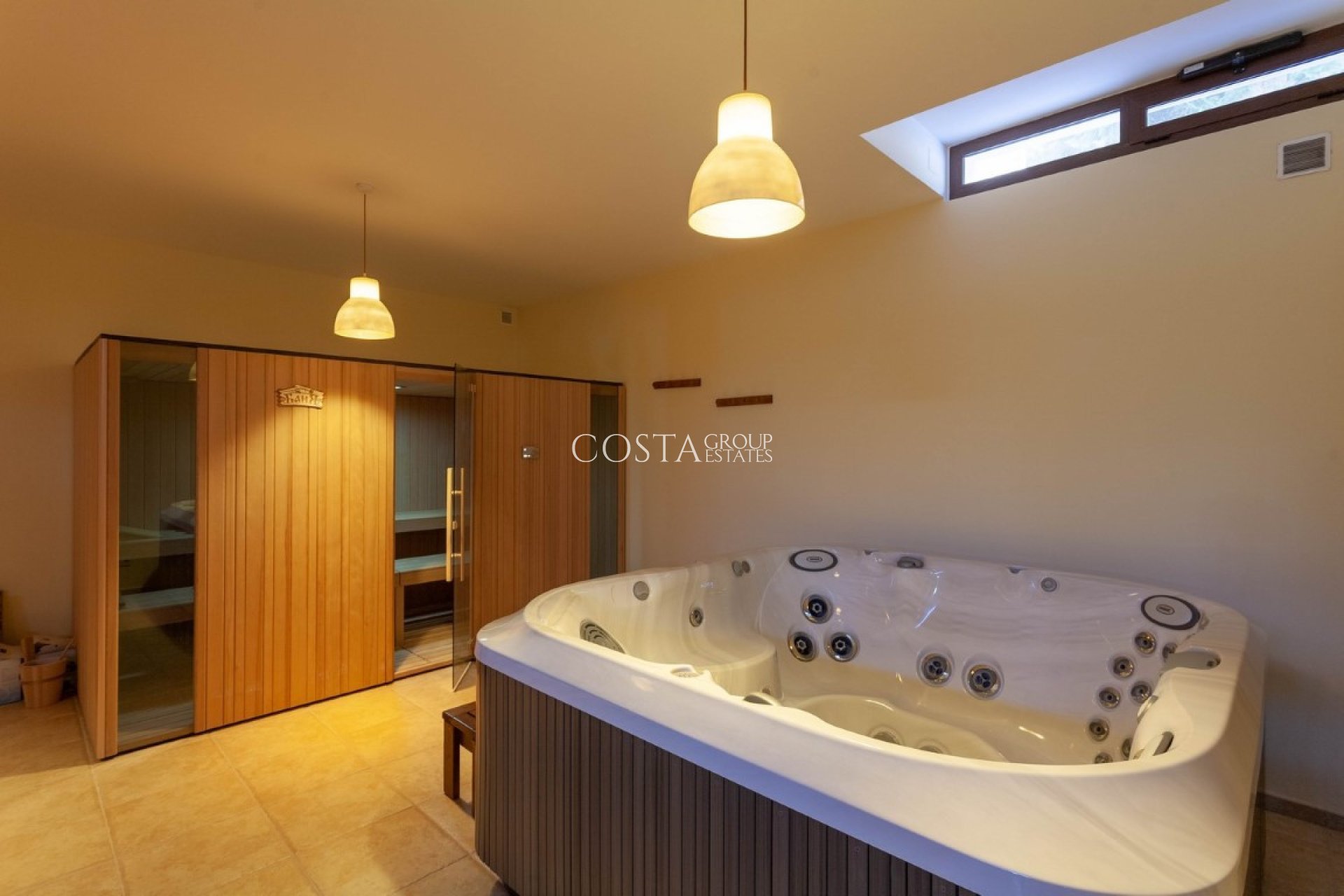 Revente - Villa -
Calpe - Calpe Centro