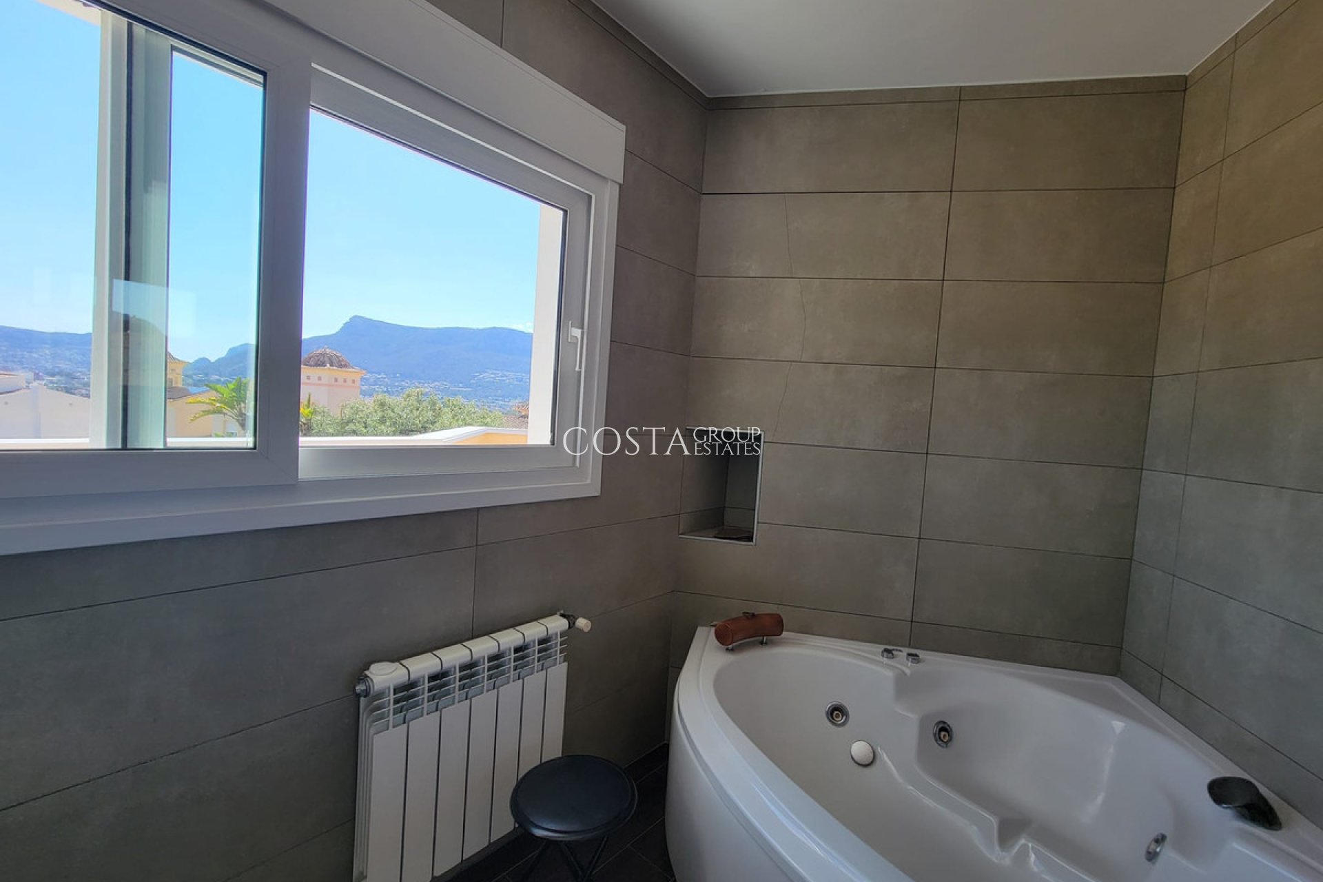 Revente - Villa -
Calpe - Calpe Centro