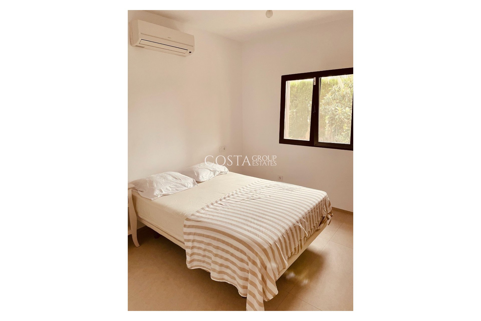 Revente - Villa -
Calpe - Calpe Centro