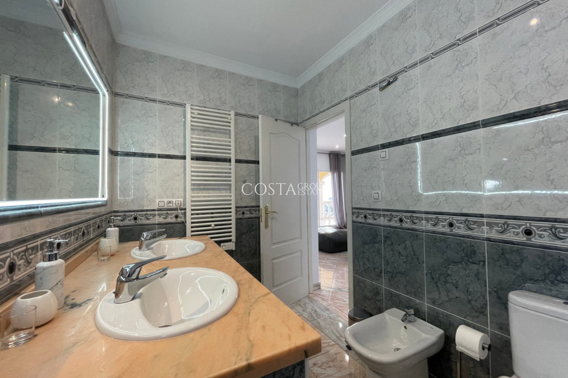 Revente - Villa -
Calpe - Calpe Centro