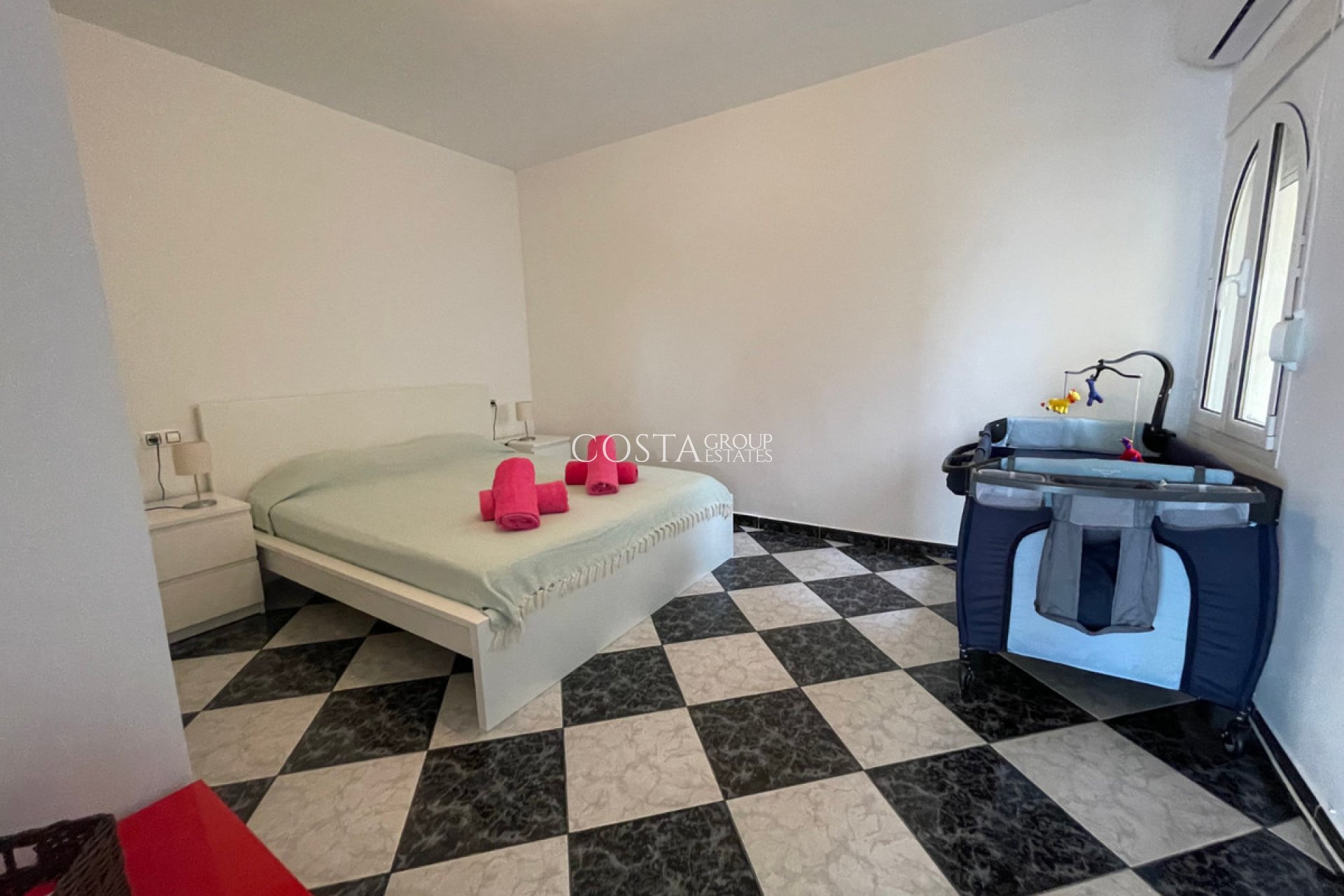 Revente - Villa -
Calpe - Calpe Centro