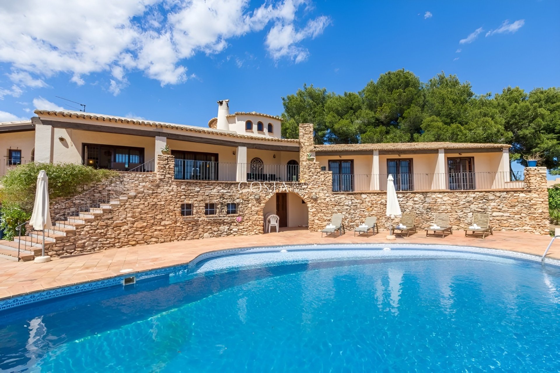 Revente - Villa -
Calpe