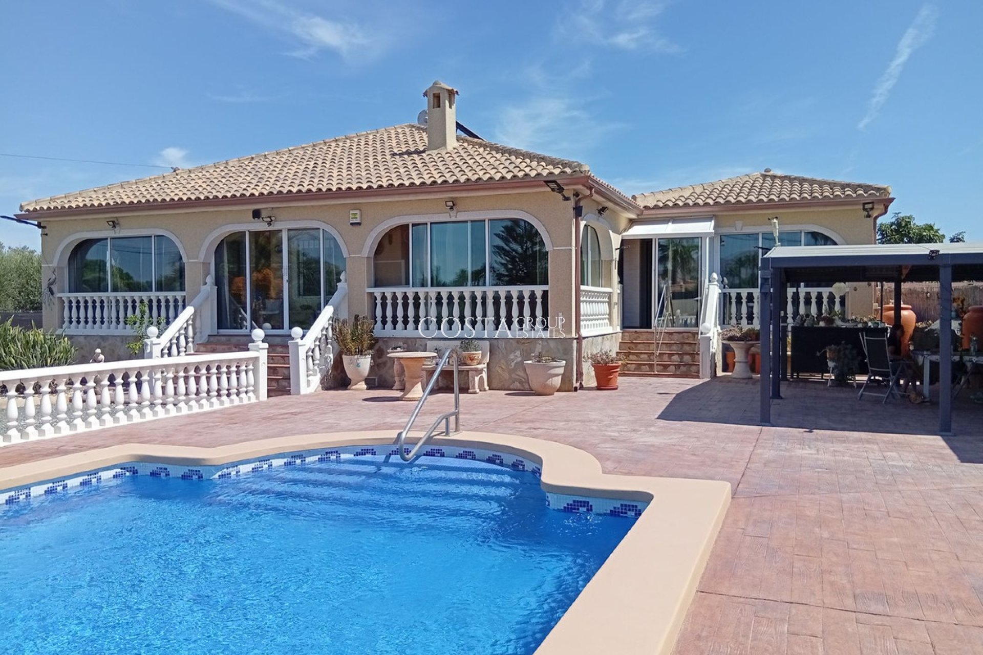 Revente - Villa -
Catral - Catral Centro