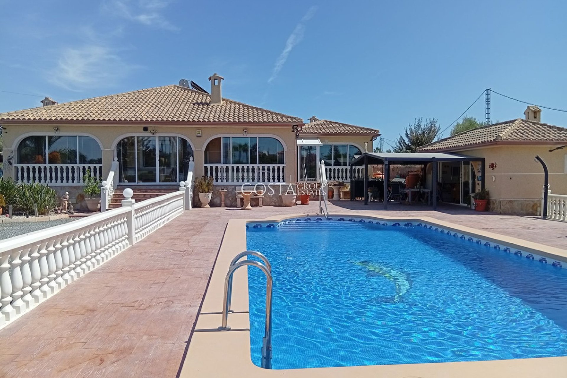 Revente - Villa -
Catral - Catral Centro