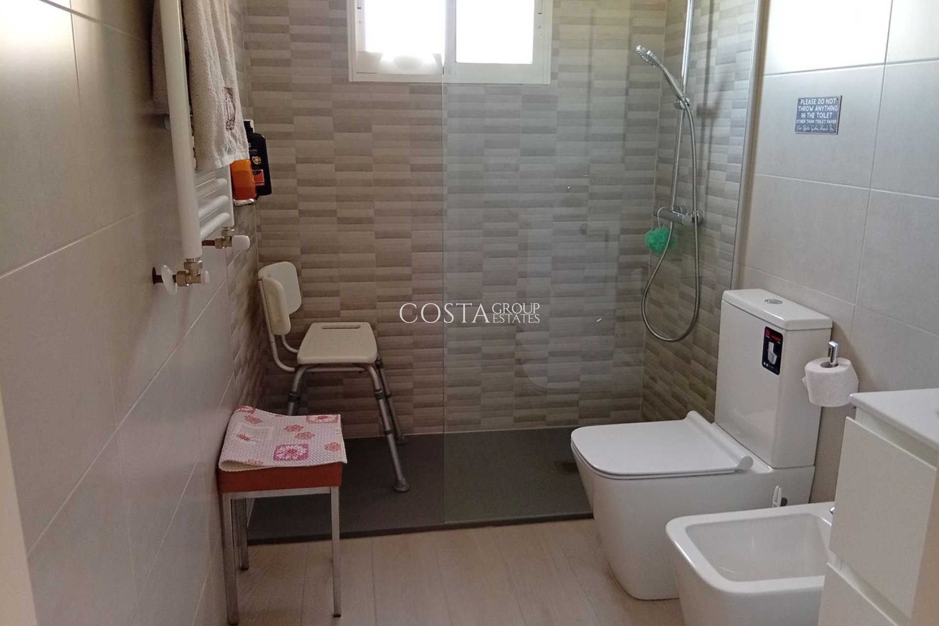 Revente - Villa -
Catral - Catral Centro