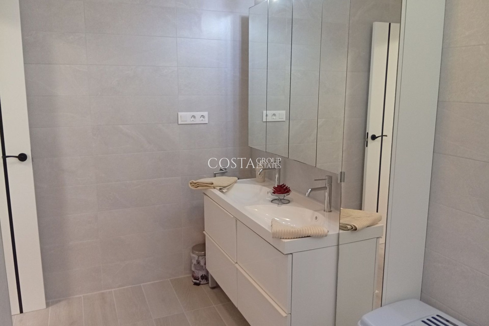 Revente - Villa -
Catral - Catral Centro