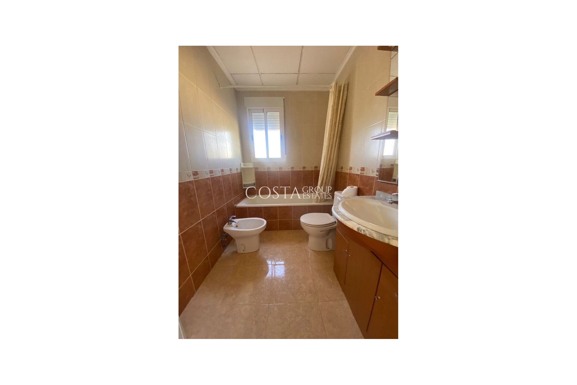 Revente - Villa -
Catral - Catral Centro