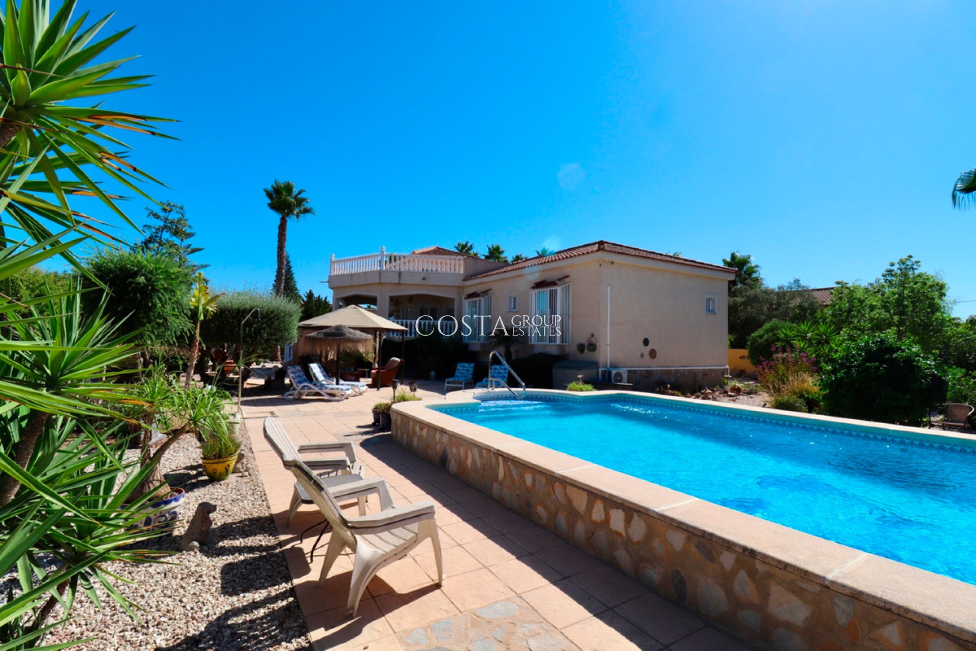 Revente - Villa -
Catral - Catral Centro