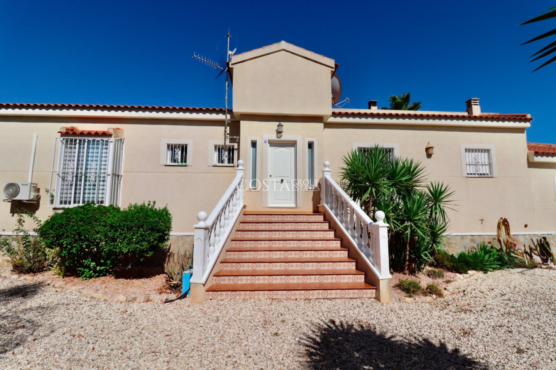 Revente - Villa -
Catral - Catral Centro