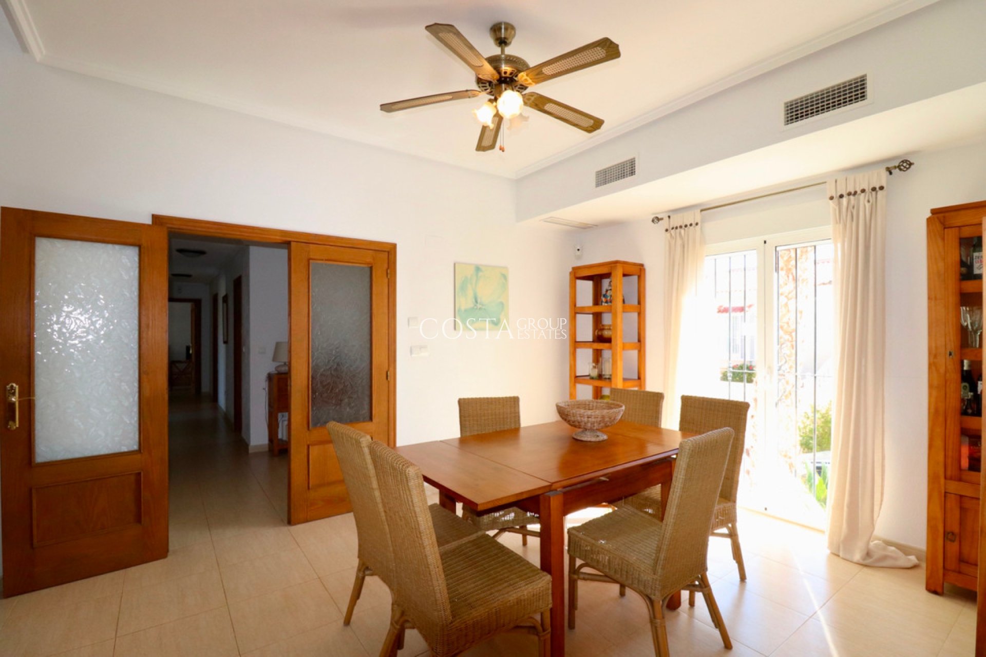 Revente - Villa -
Catral - Catral Centro