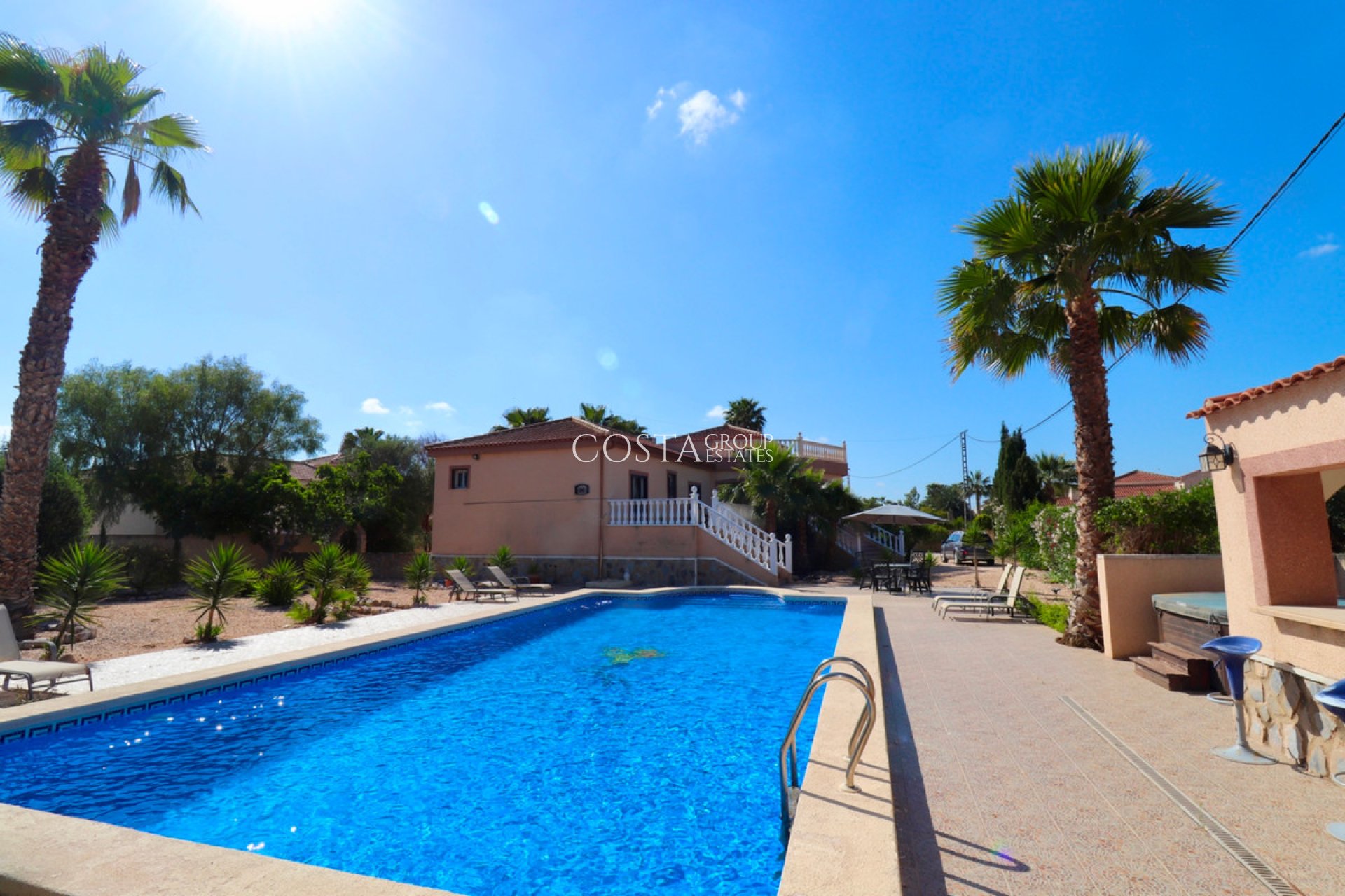 Revente - Villa -
Catral - Catral Centro