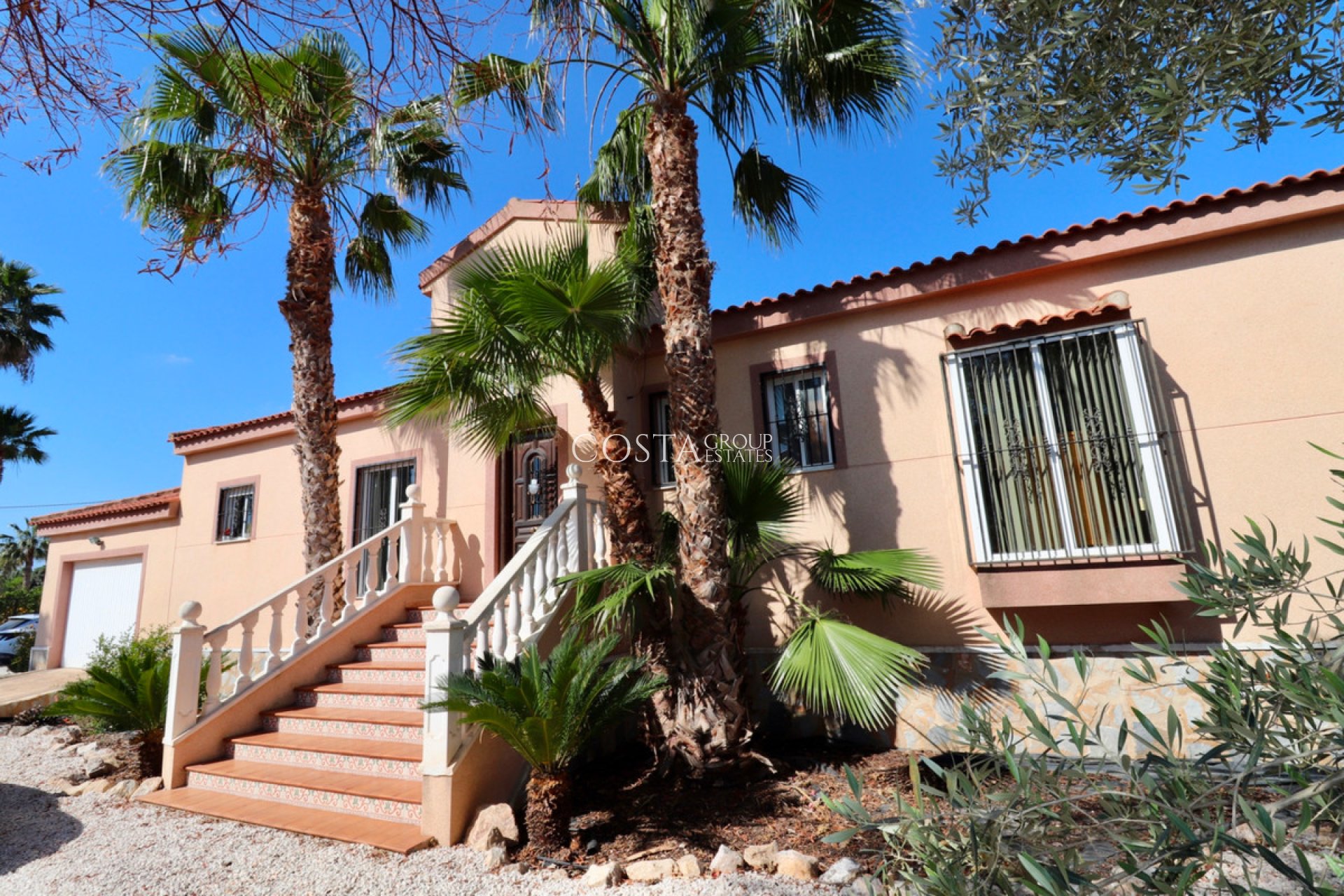 Revente - Villa -
Catral - Catral Centro