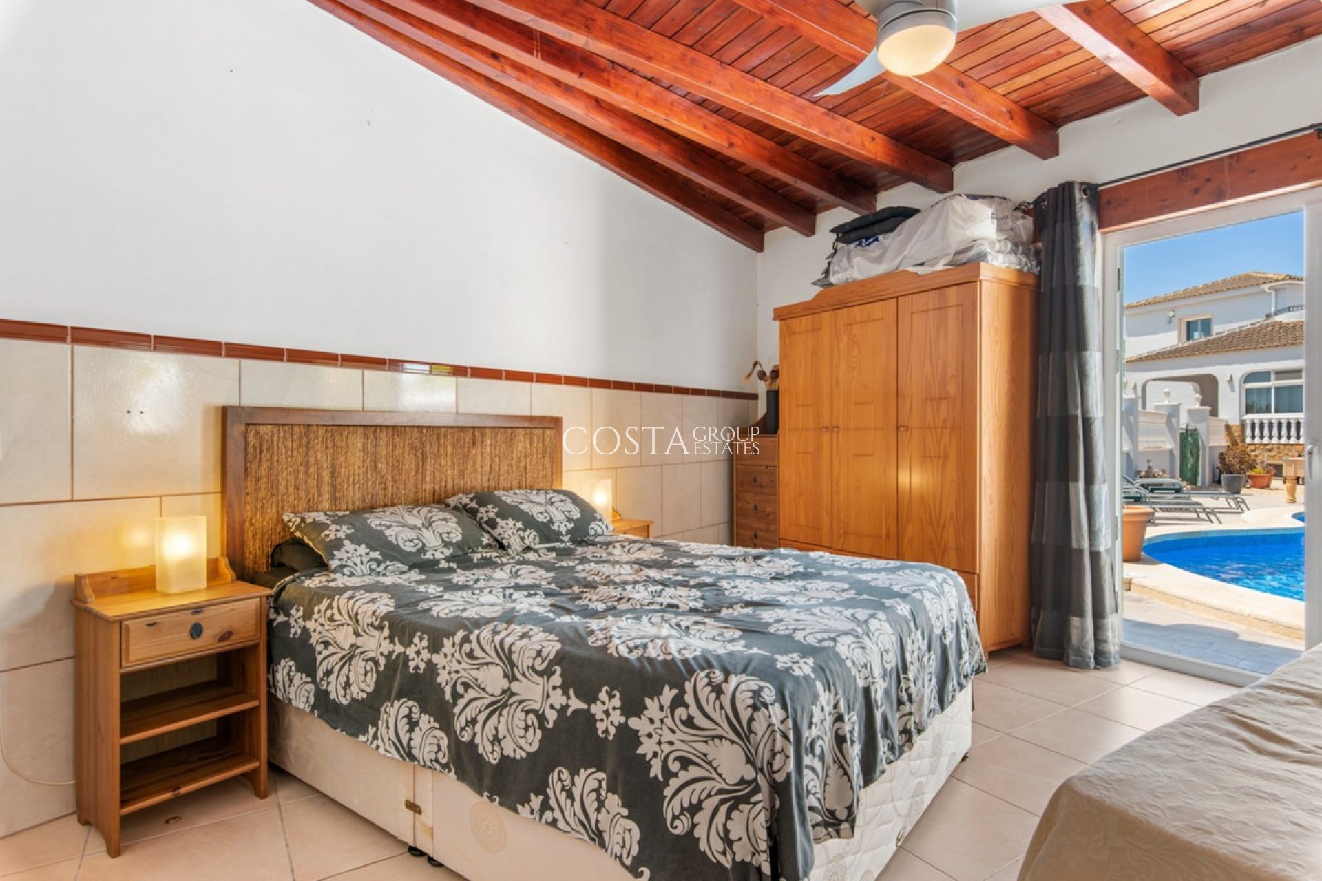 Revente - Villa -
Catral - Catral Centro