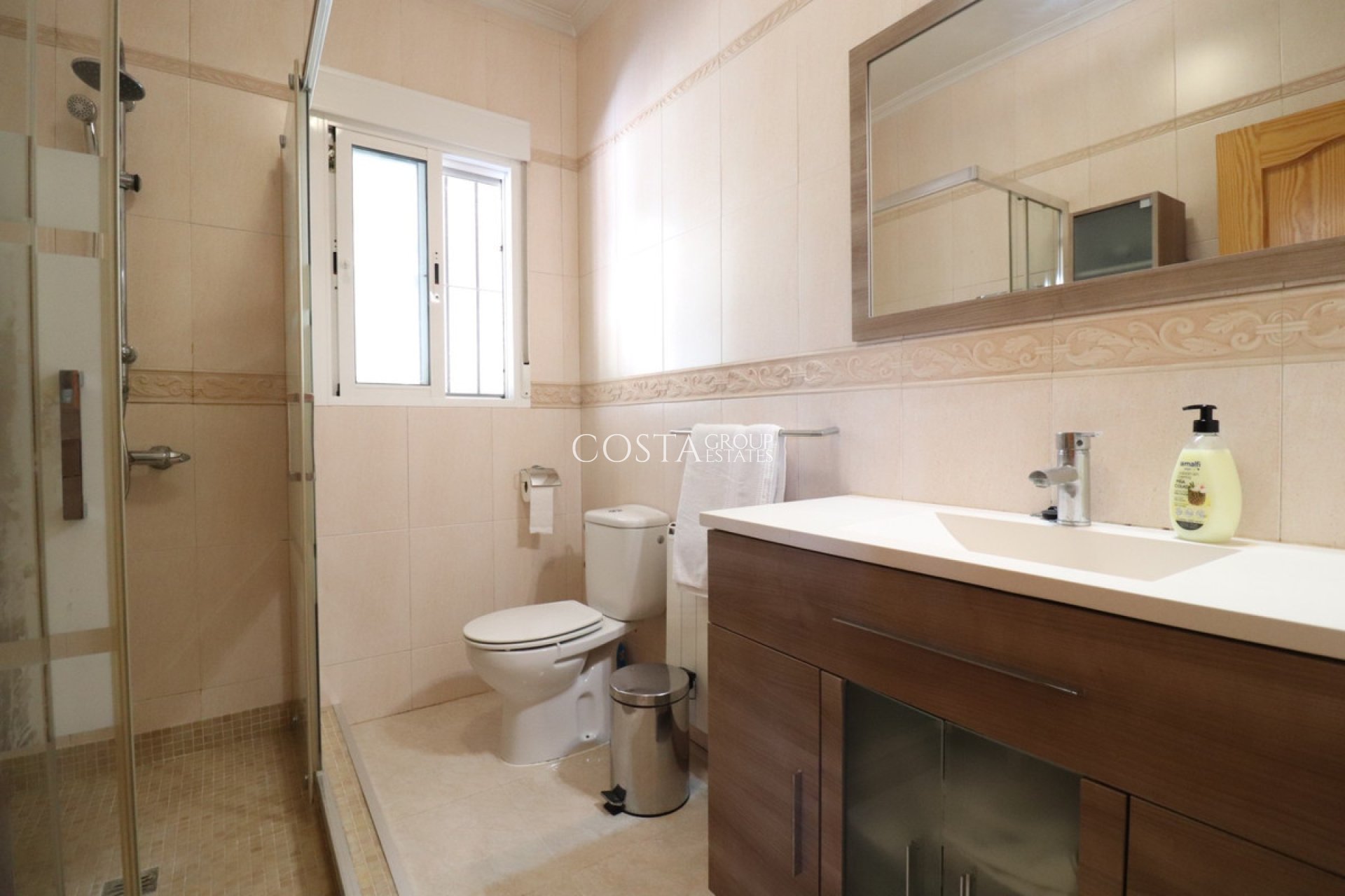 Revente - Villa -
Catral - Catral Centro