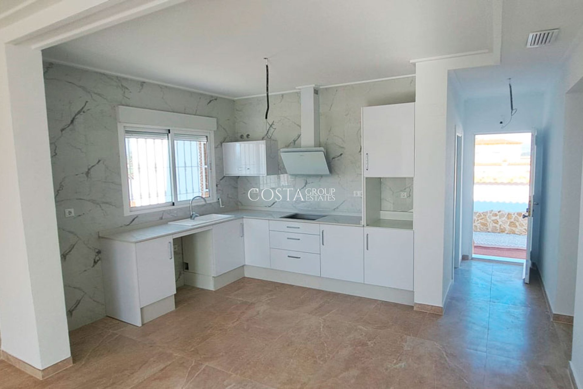 Revente - Villa -
Catral