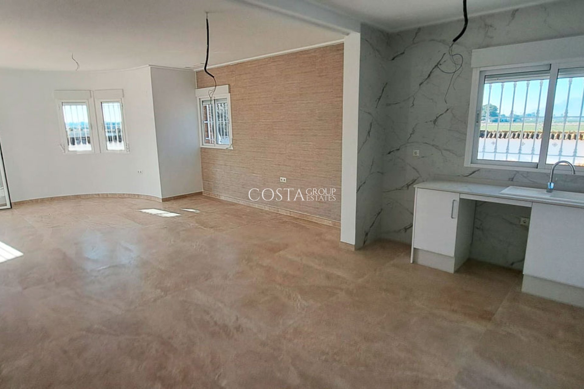 Revente - Villa -
Catral