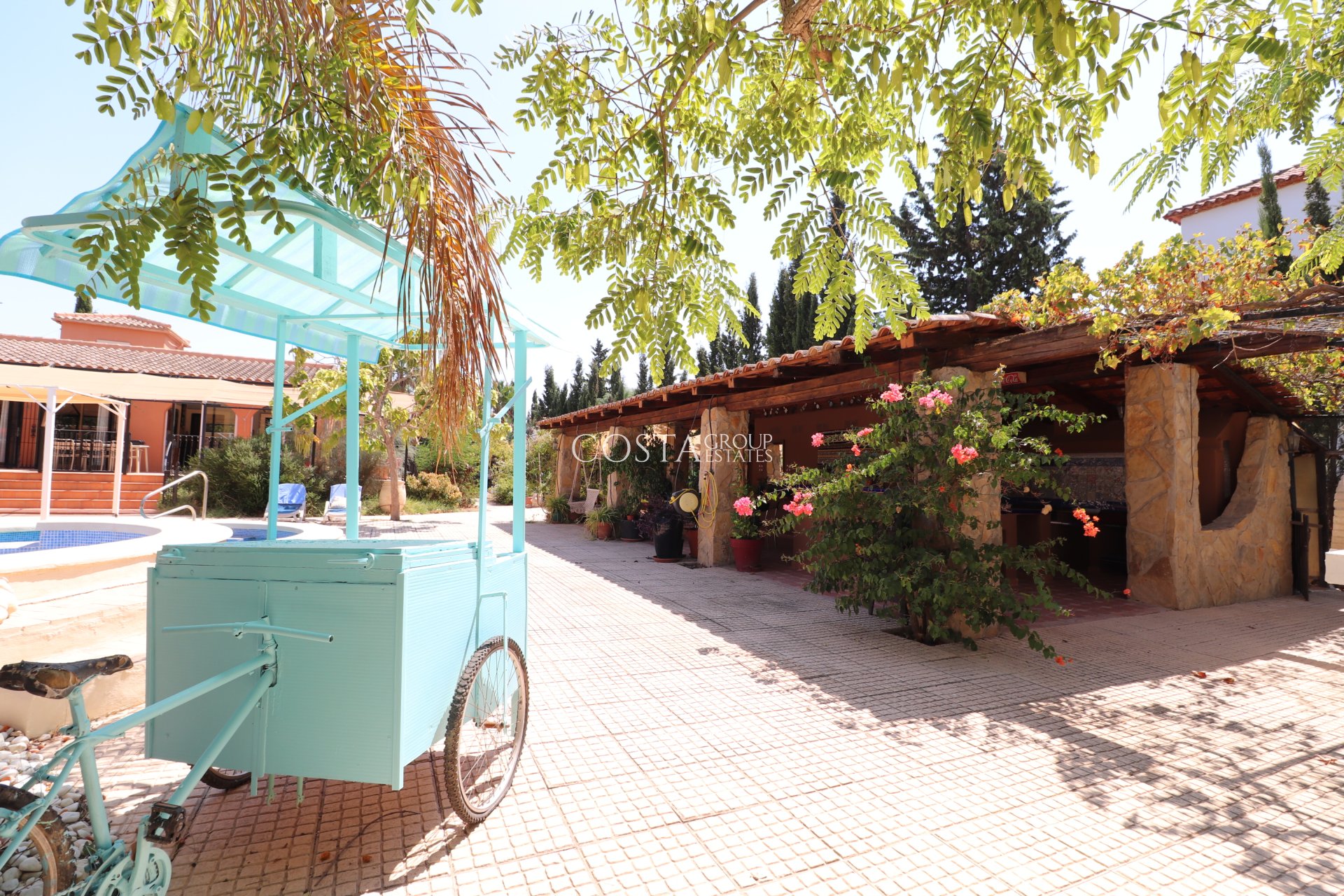 Revente - Villa -
Catral