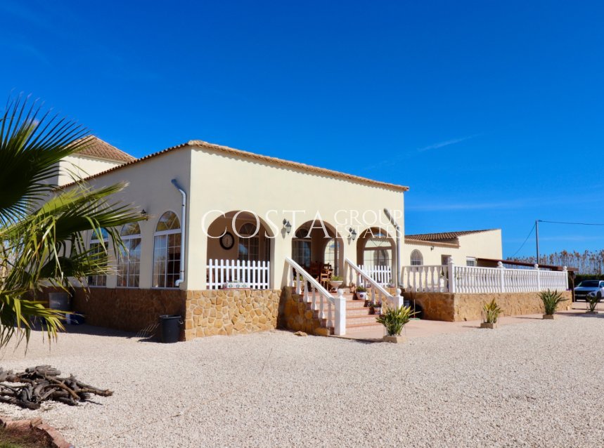 Revente - Villa -
Catral