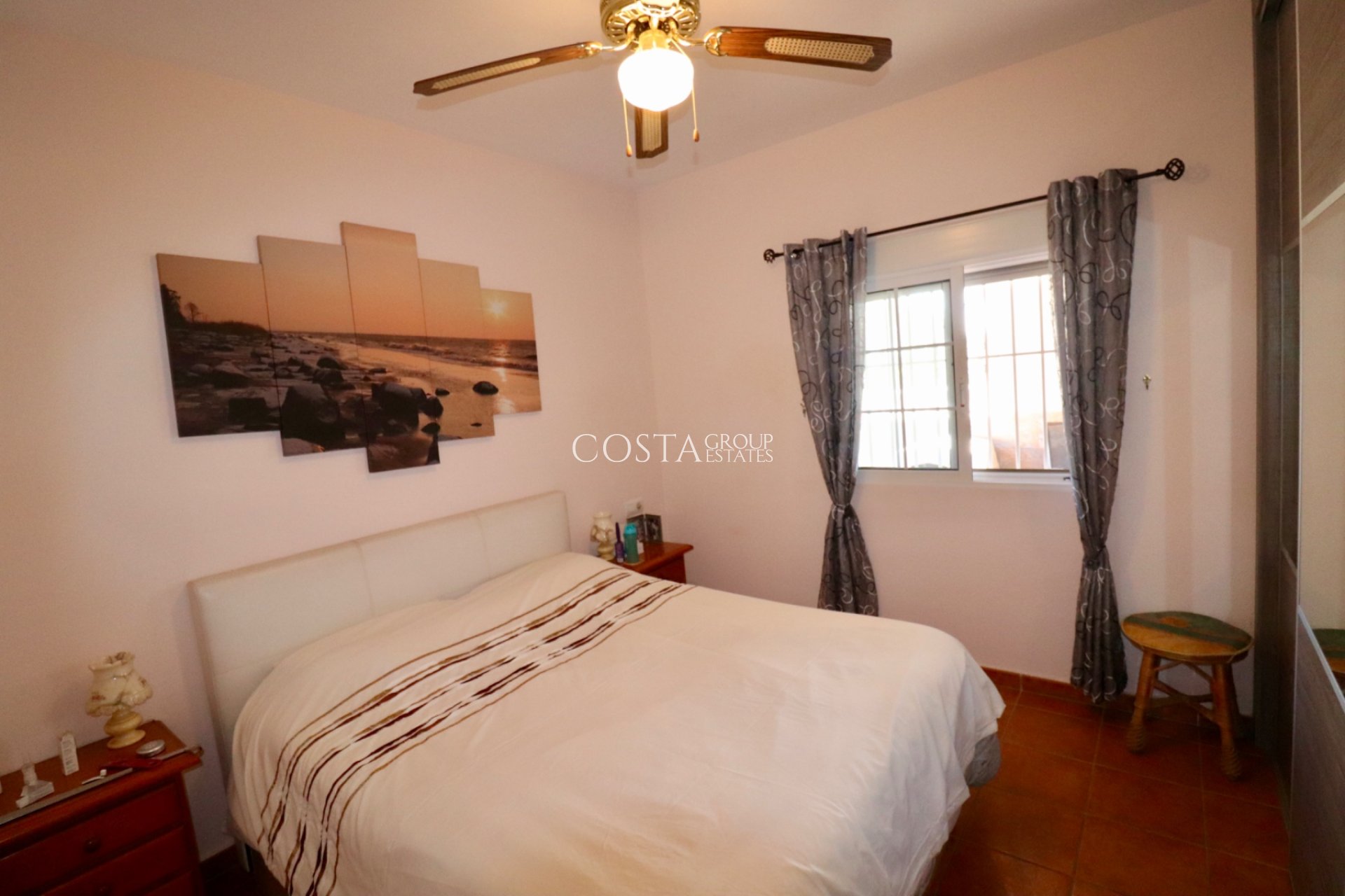 Revente - Villa -
Catral