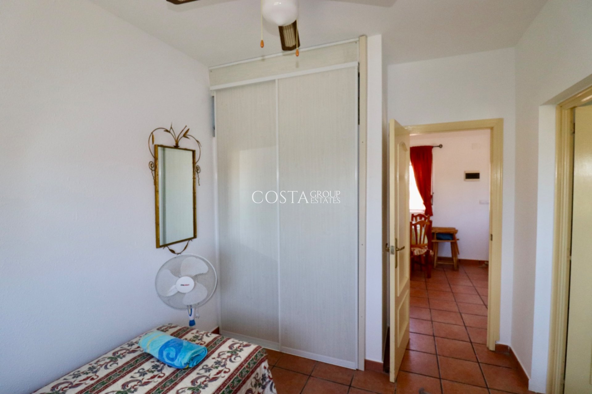 Revente - Villa -
Catral