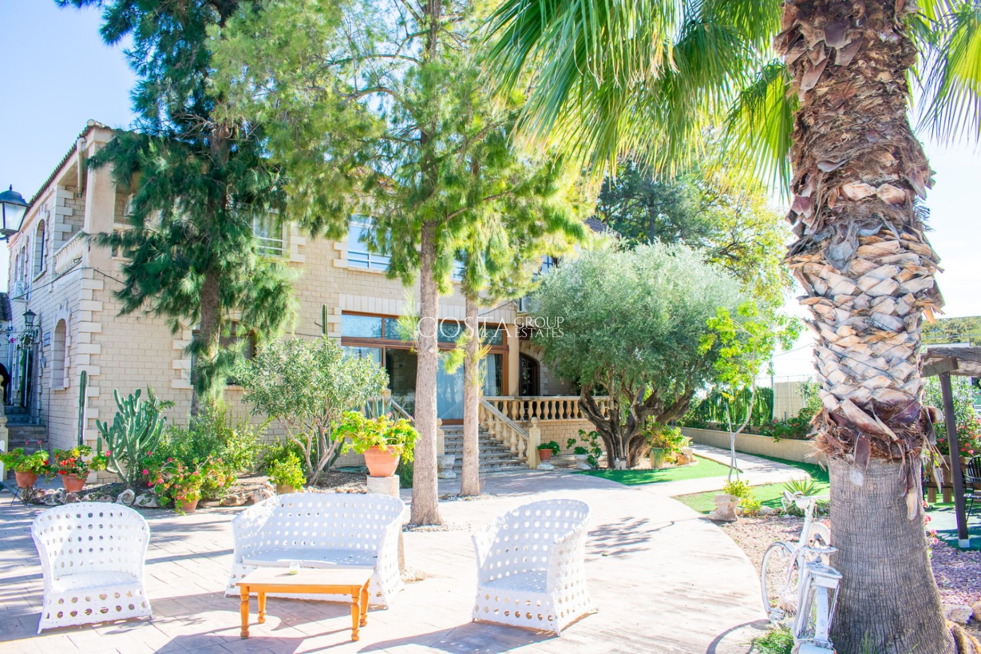 Revente - Villa -
Crevillente