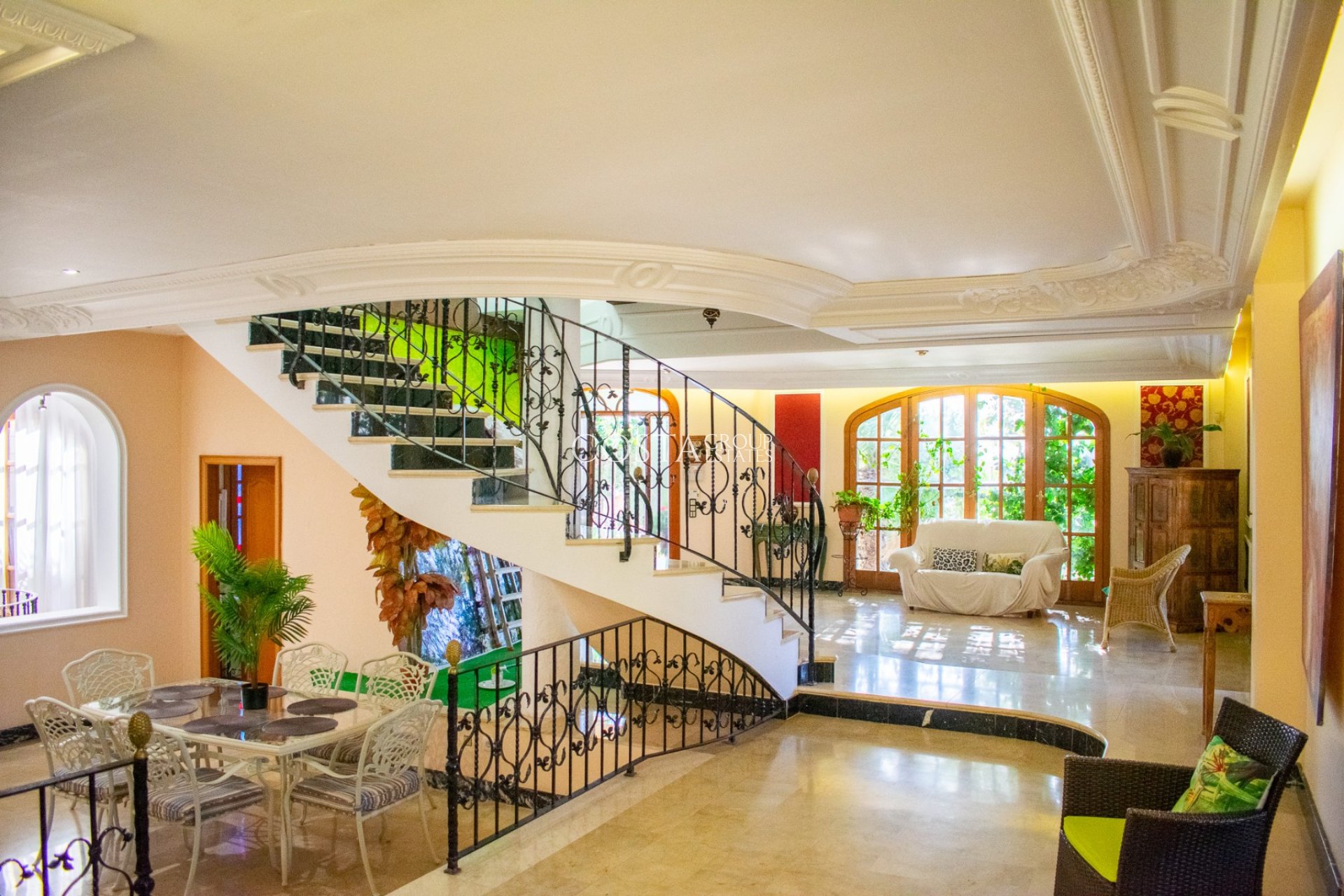 Revente - Villa -
Crevillente