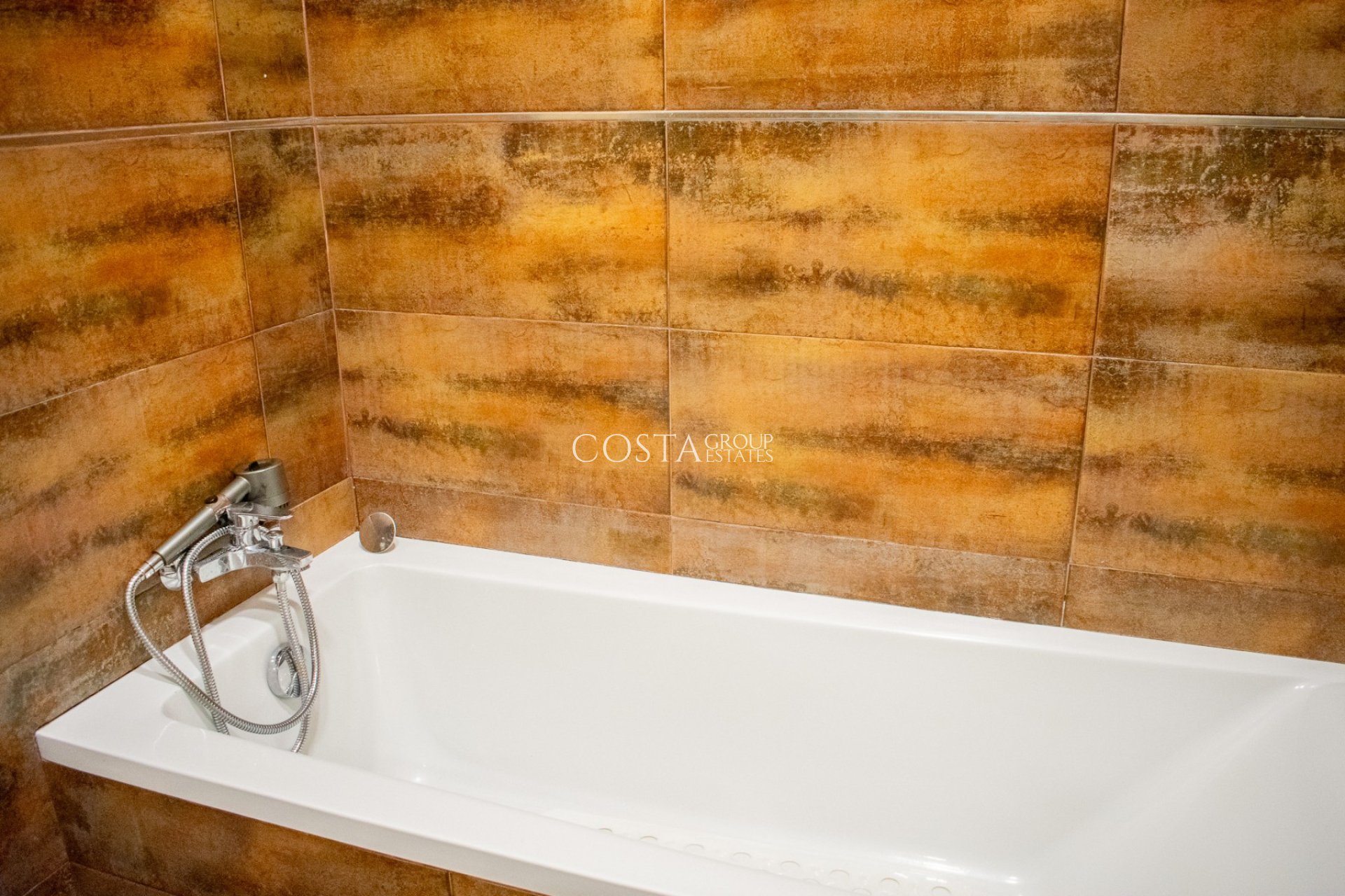 Revente - Villa -
Crevillente