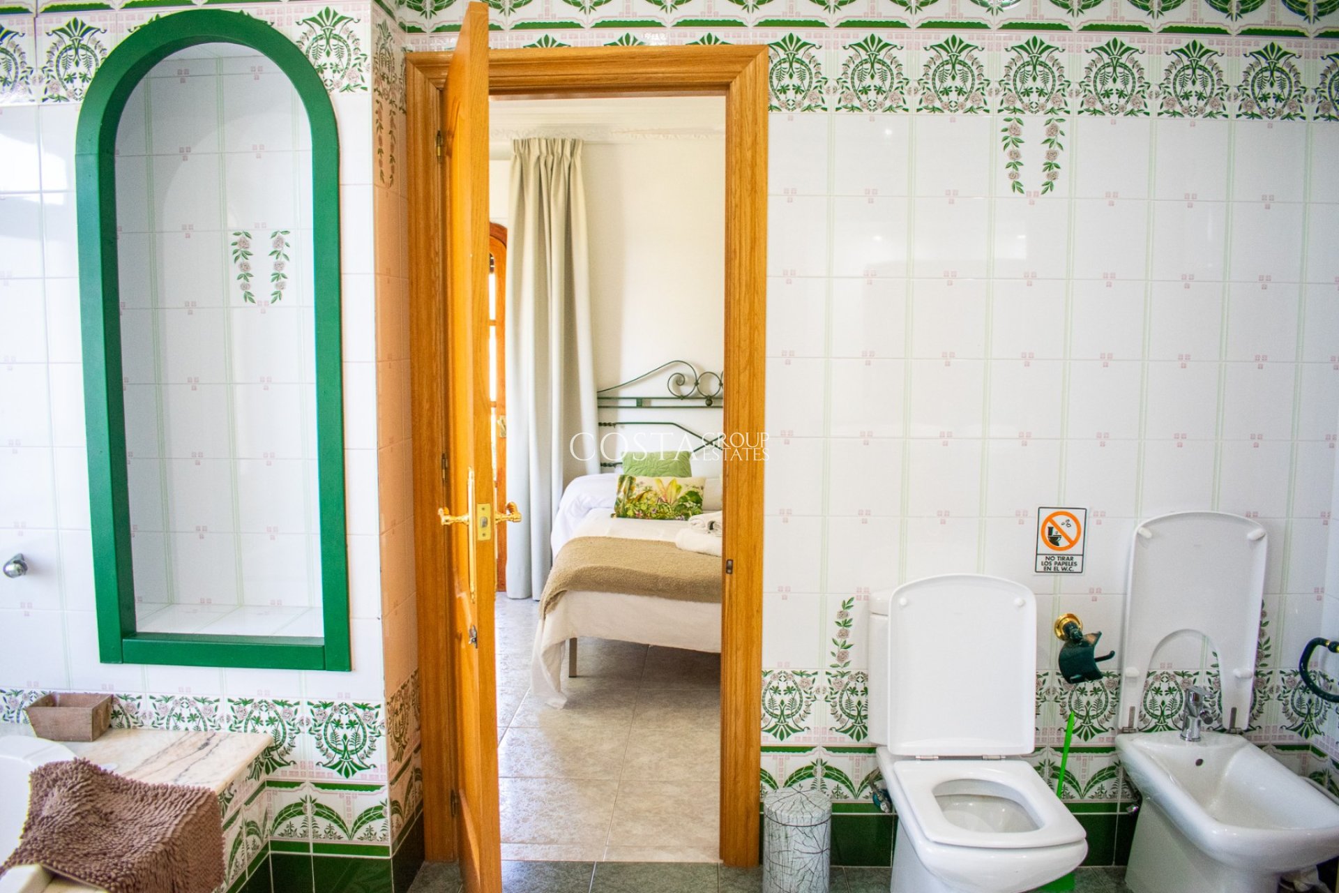 Revente - Villa -
Crevillente