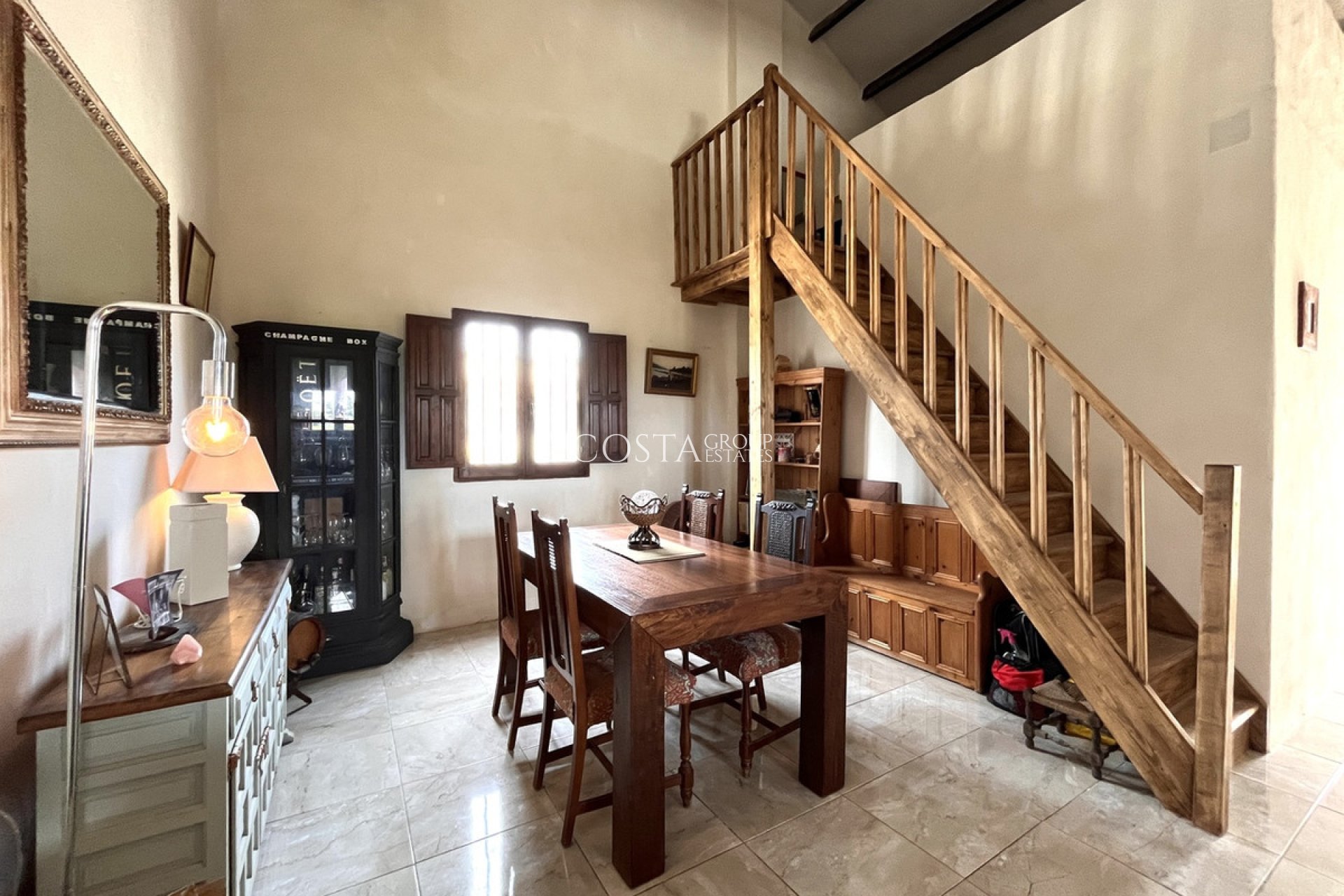 Revente - Villa -
Dolores - Dolores Centro