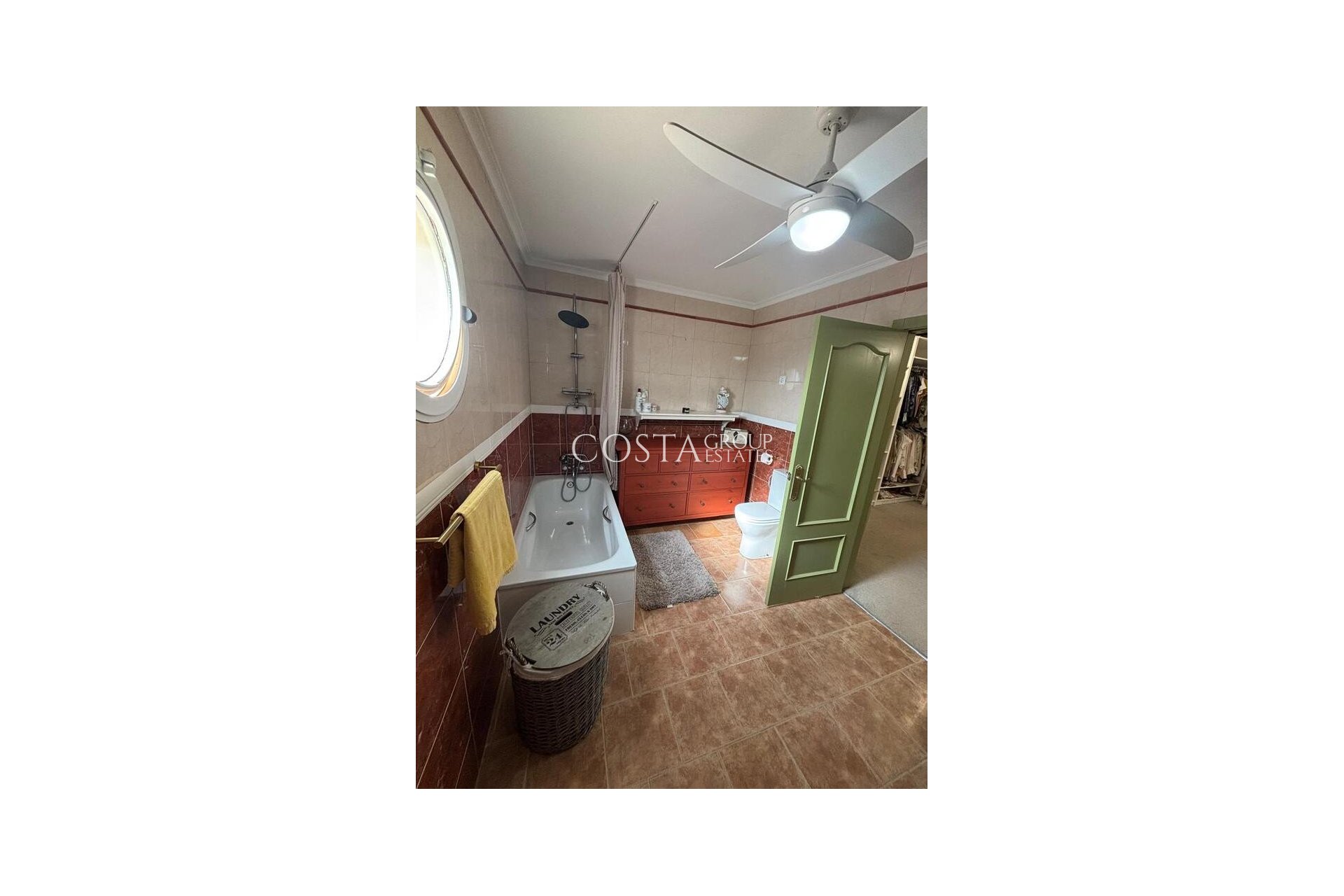 Revente - Villa -
Dolores - Dolores Centro