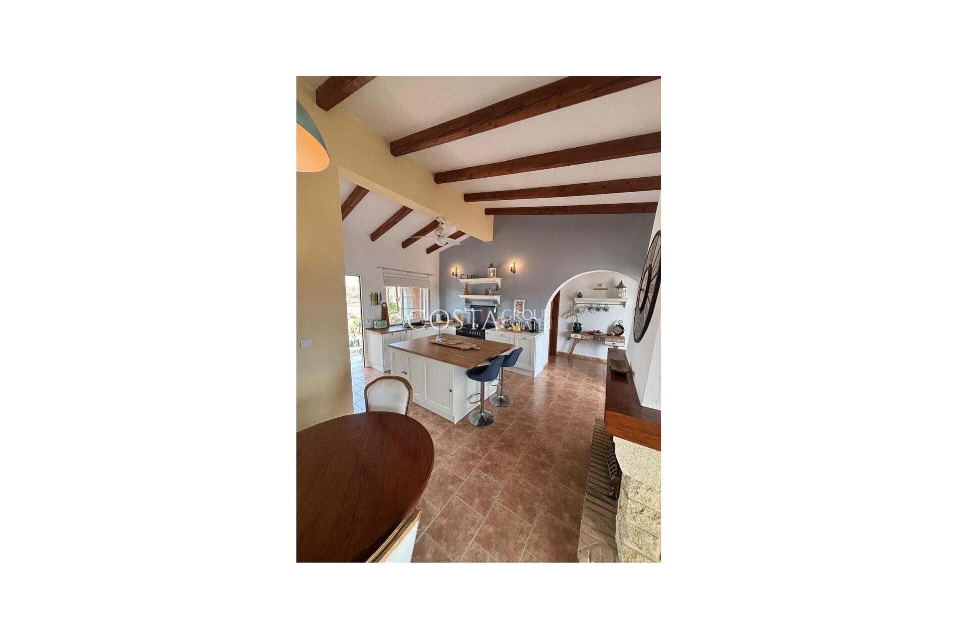 Revente - Villa -
Dolores - Dolores Centro