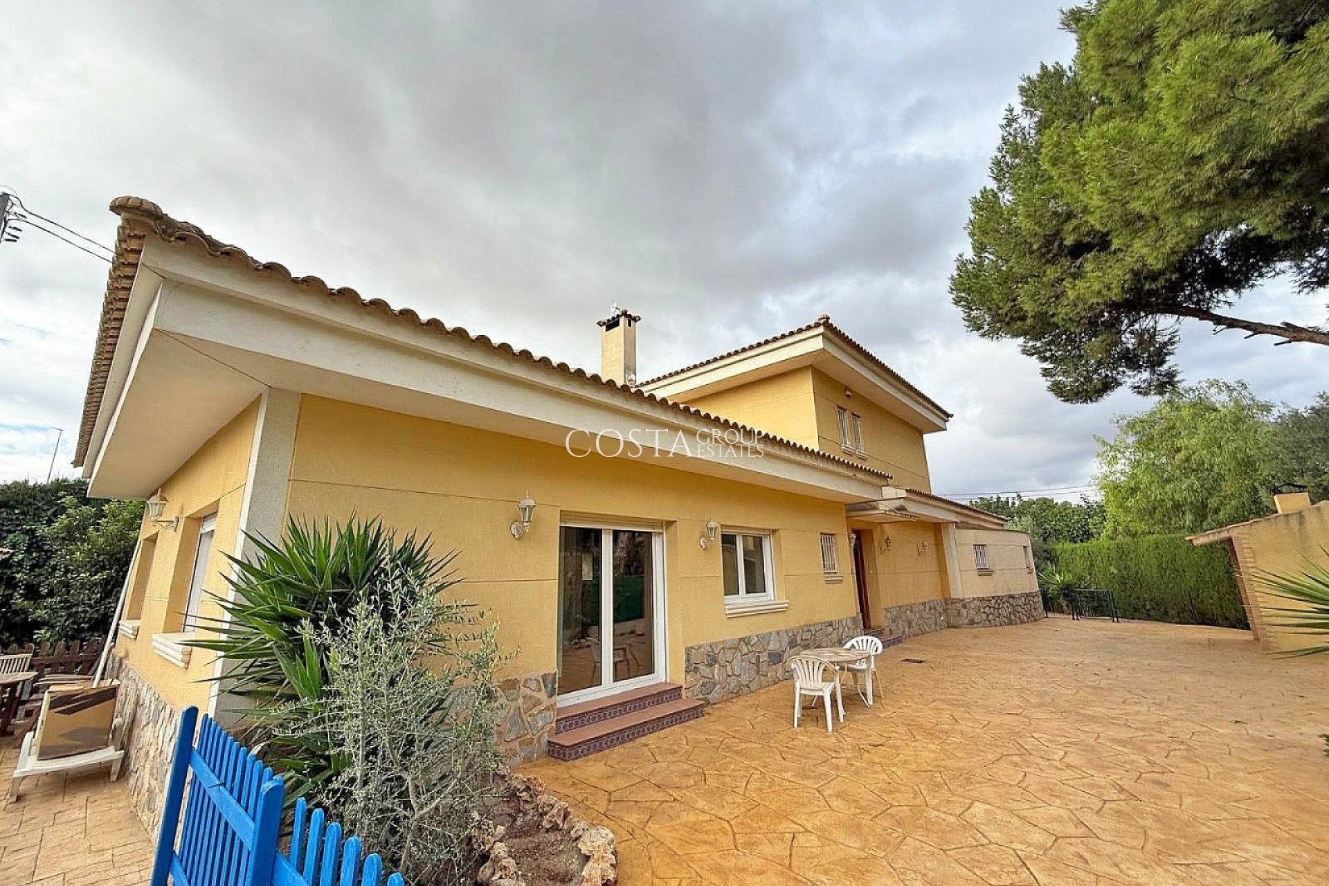 Revente - Villa -
Elda