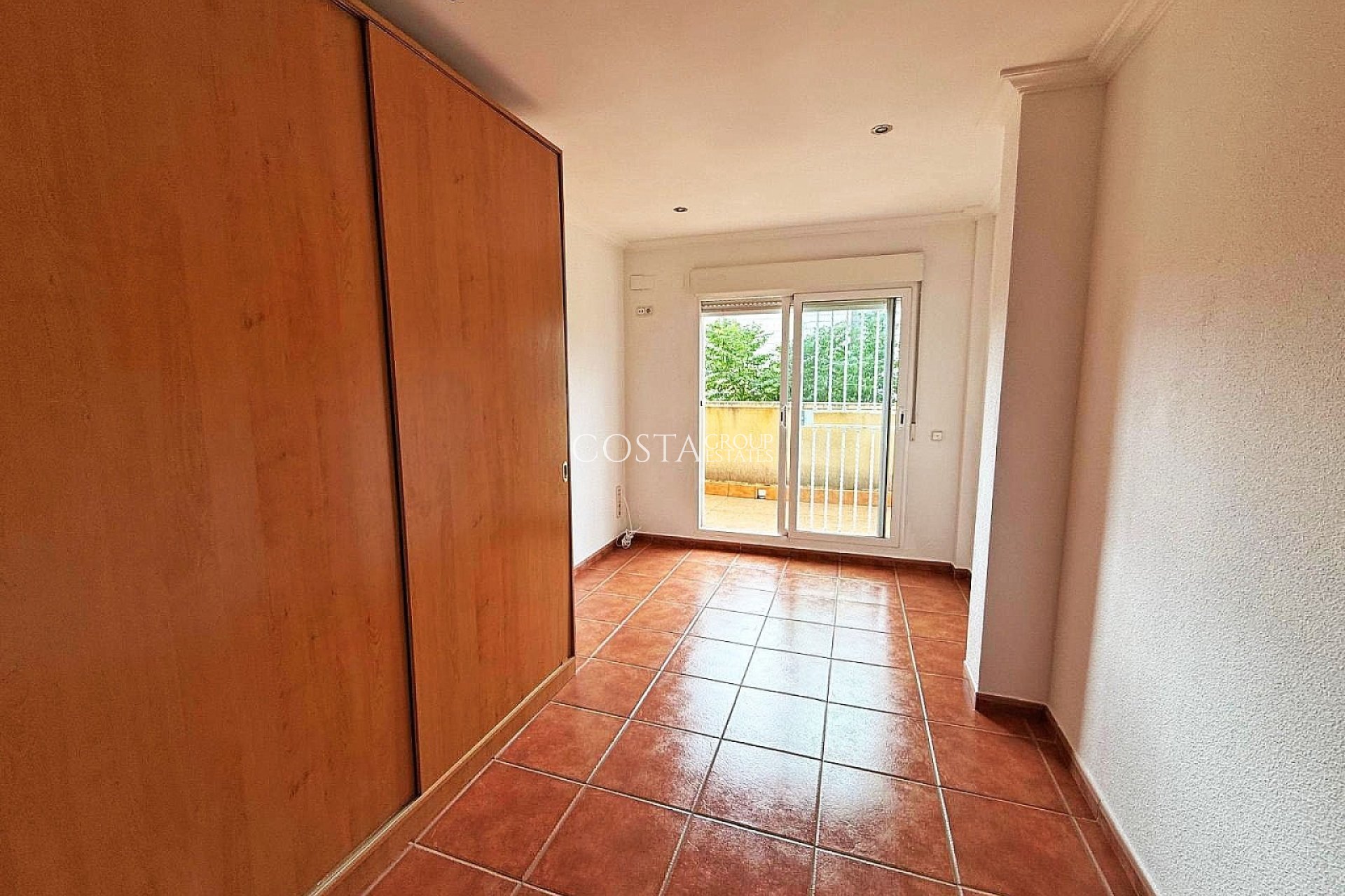 Revente - Villa -
Elda