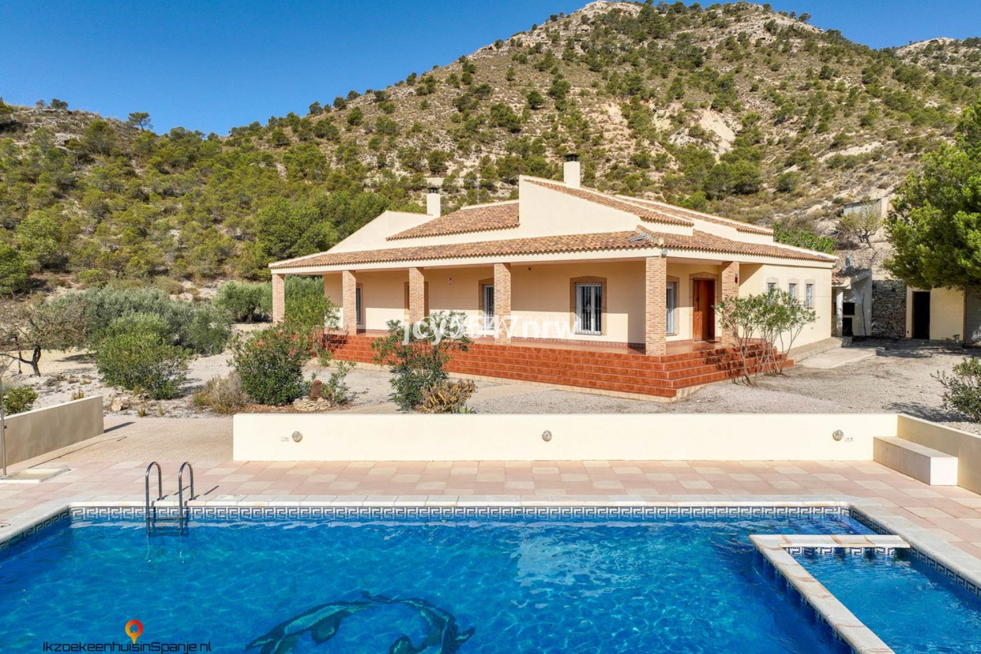 Revente - Villa -
Fortuna - Fortuna Centro