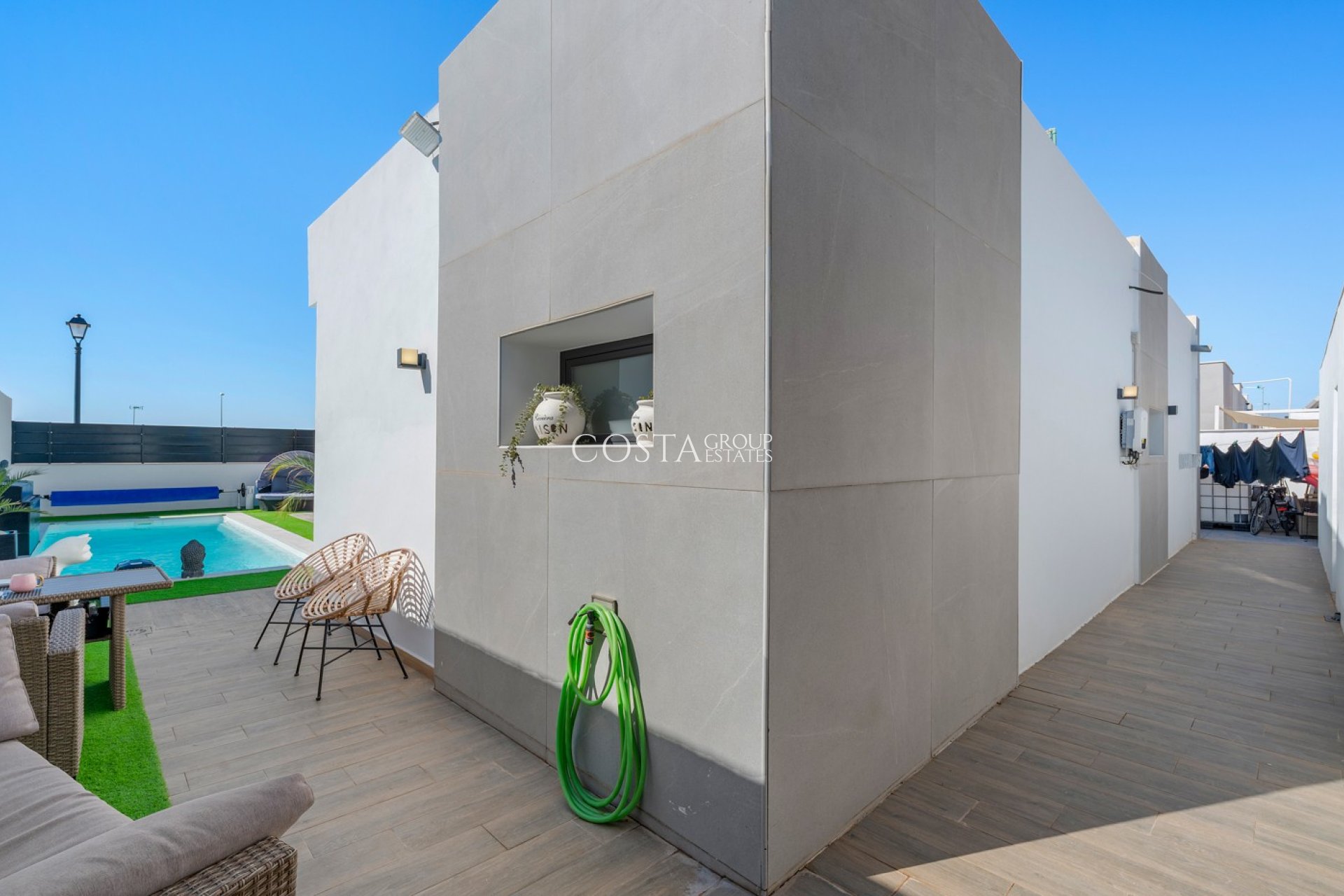 Revente - Villa -
Fortuna - Urbanizacion Las Kalendas