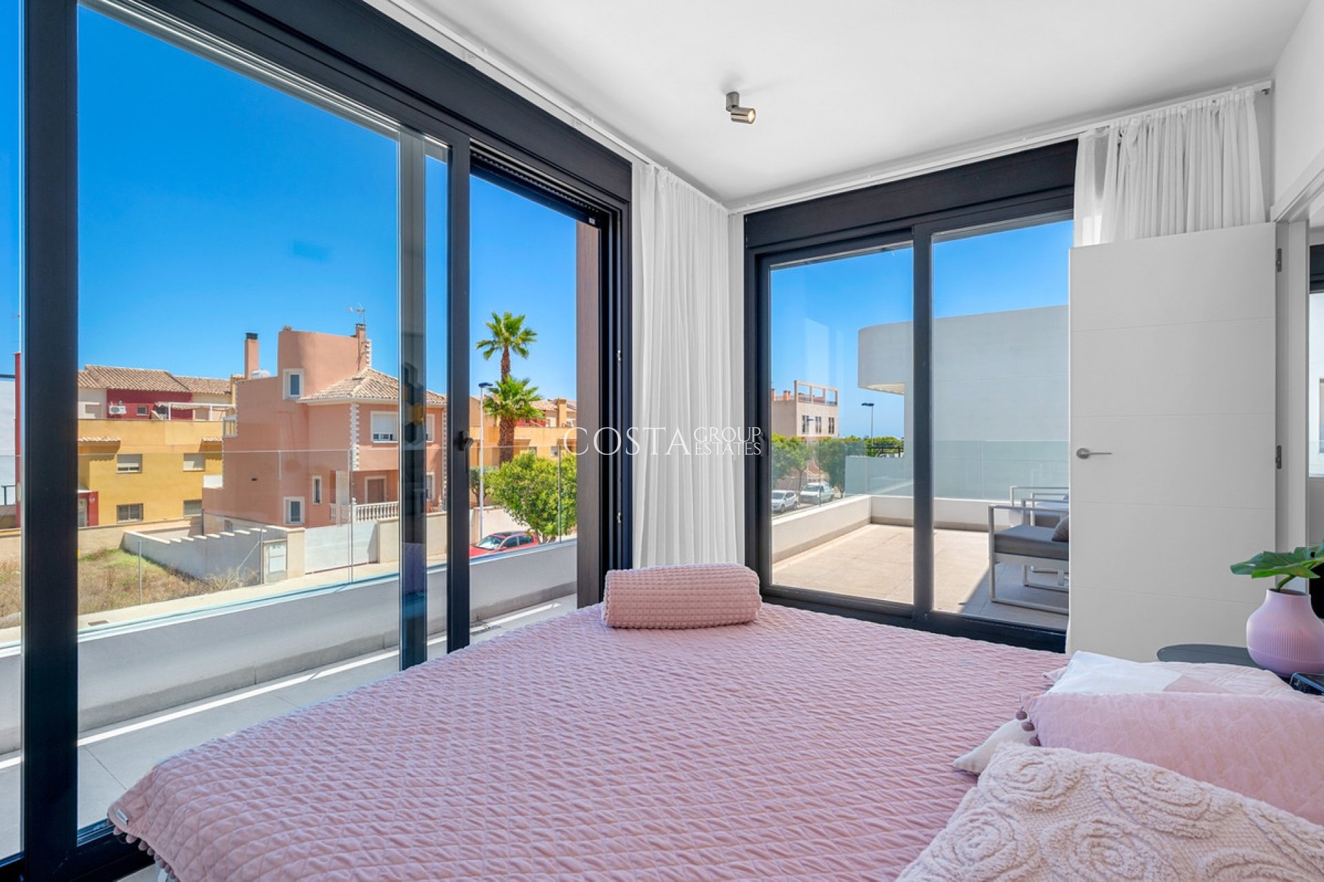 Revente - Villa -
Guardamar del Segura - Guardamar del Segura Centro