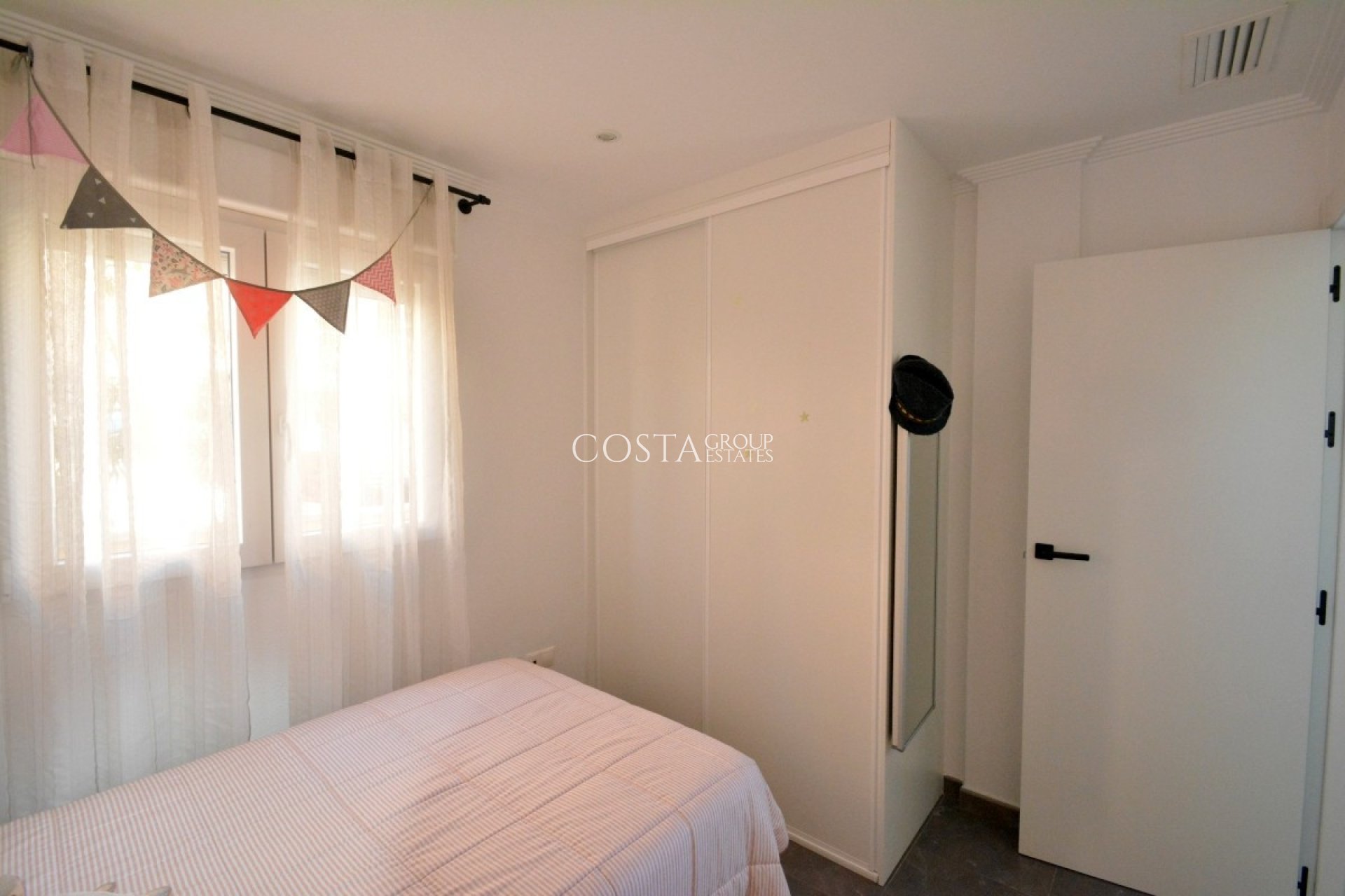 Revente - Villa -
Guardamar del Segura - Guardamar del Segura Centro