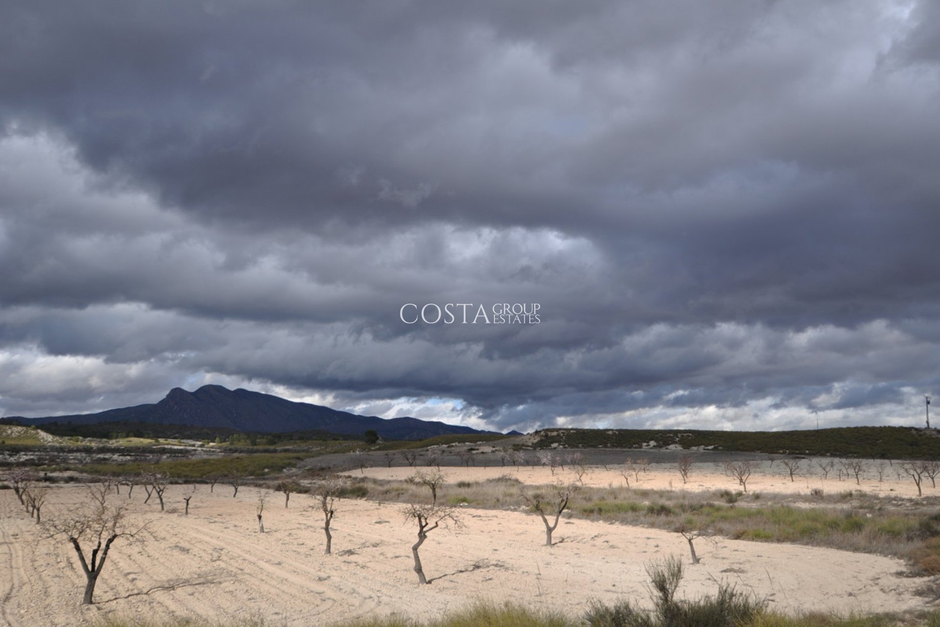 Revente - Villa -
Jumilla - Jumilla Centro