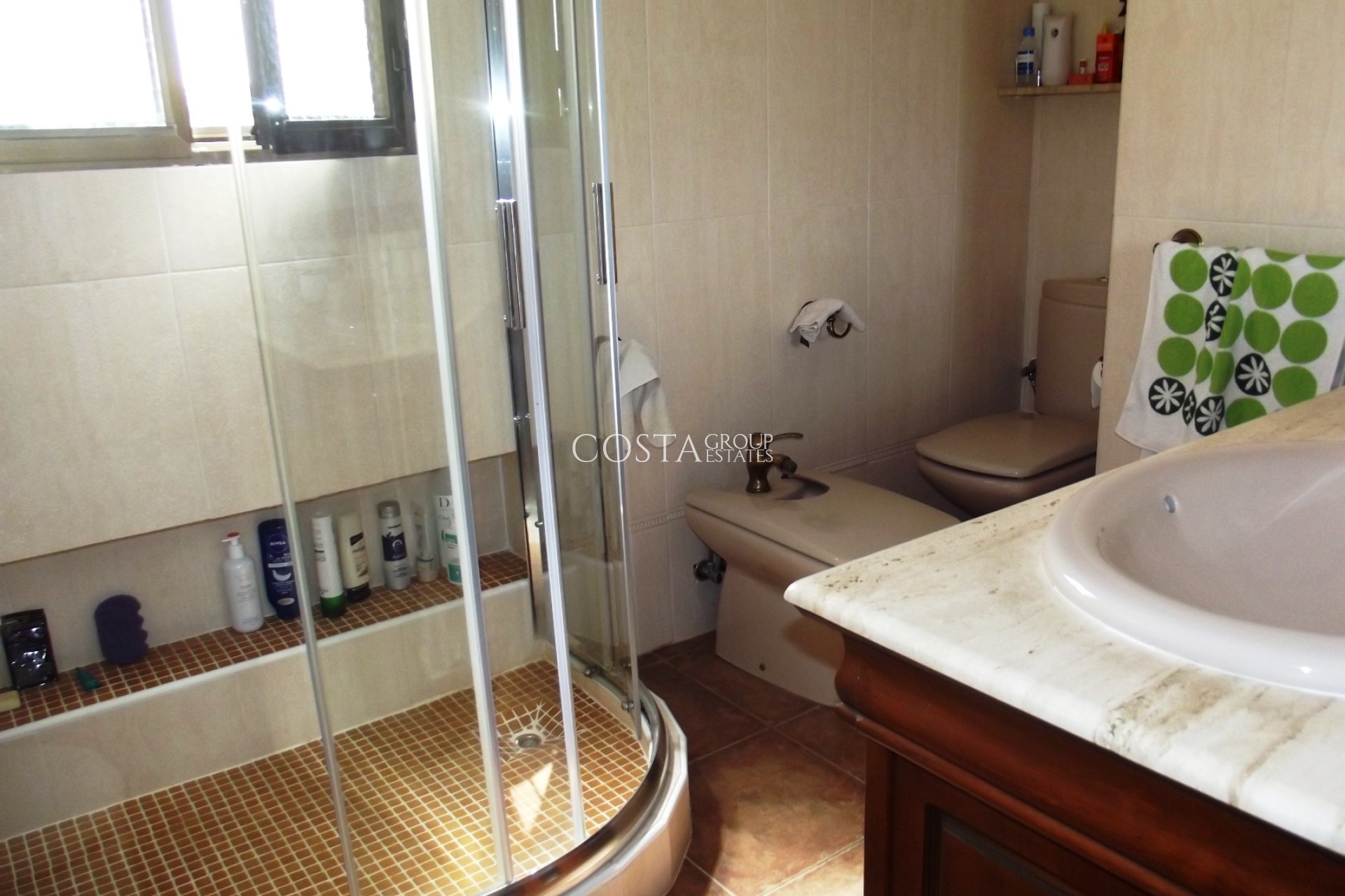 Revente - Villa -
Los Montesinos - La Herrada