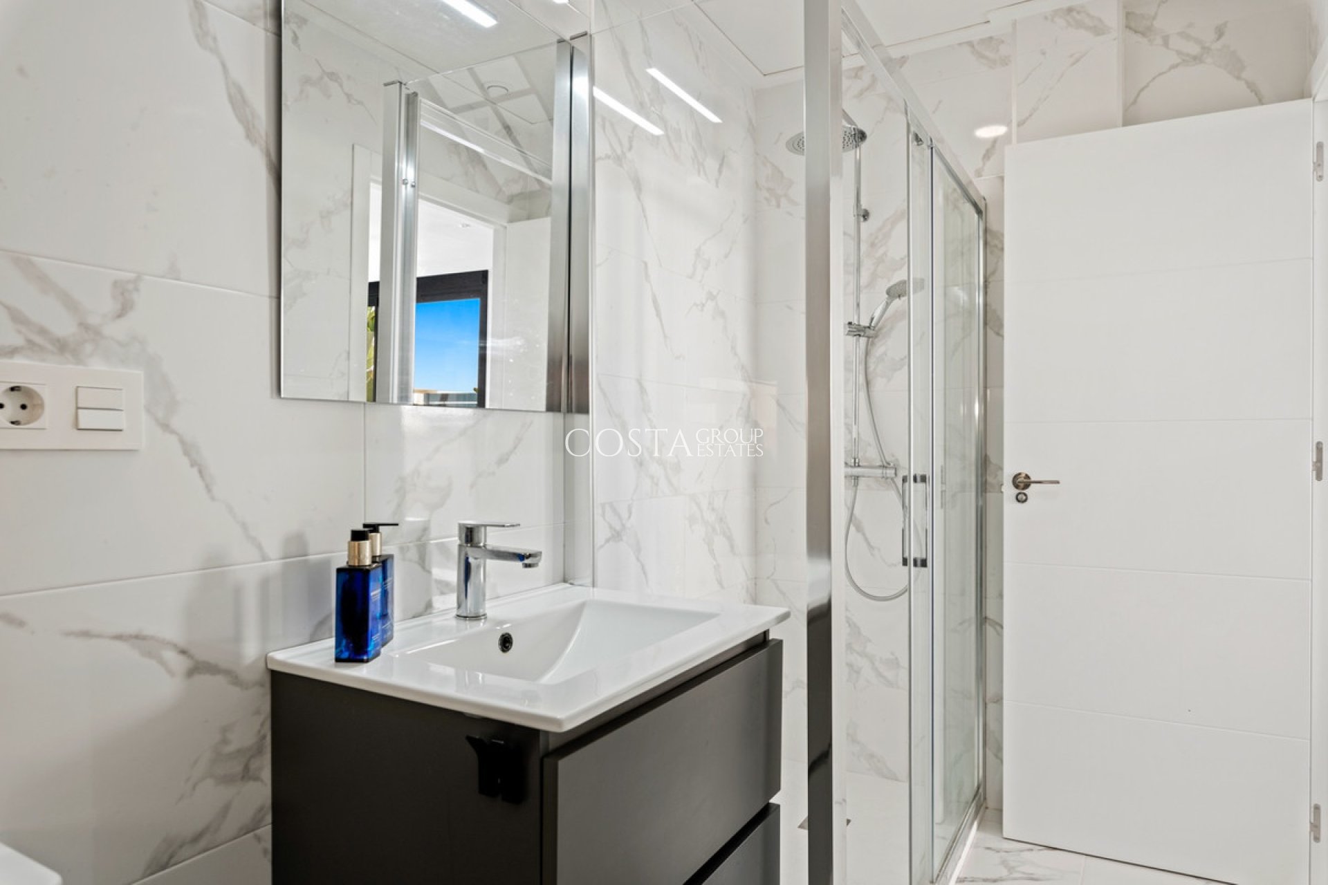 Revente - Villa -
Los Montesinos - Los Montesinos Centro