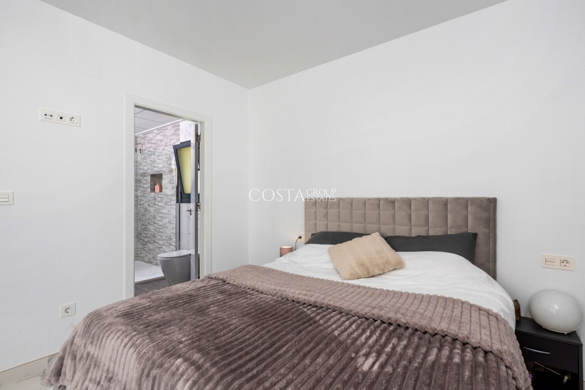 Revente - Villa -
Los Montesinos - Los Montesinos Centro