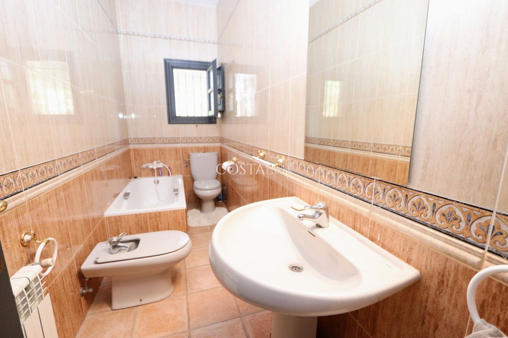 Revente - Villa -
Murcia - Cañada de San Pedro