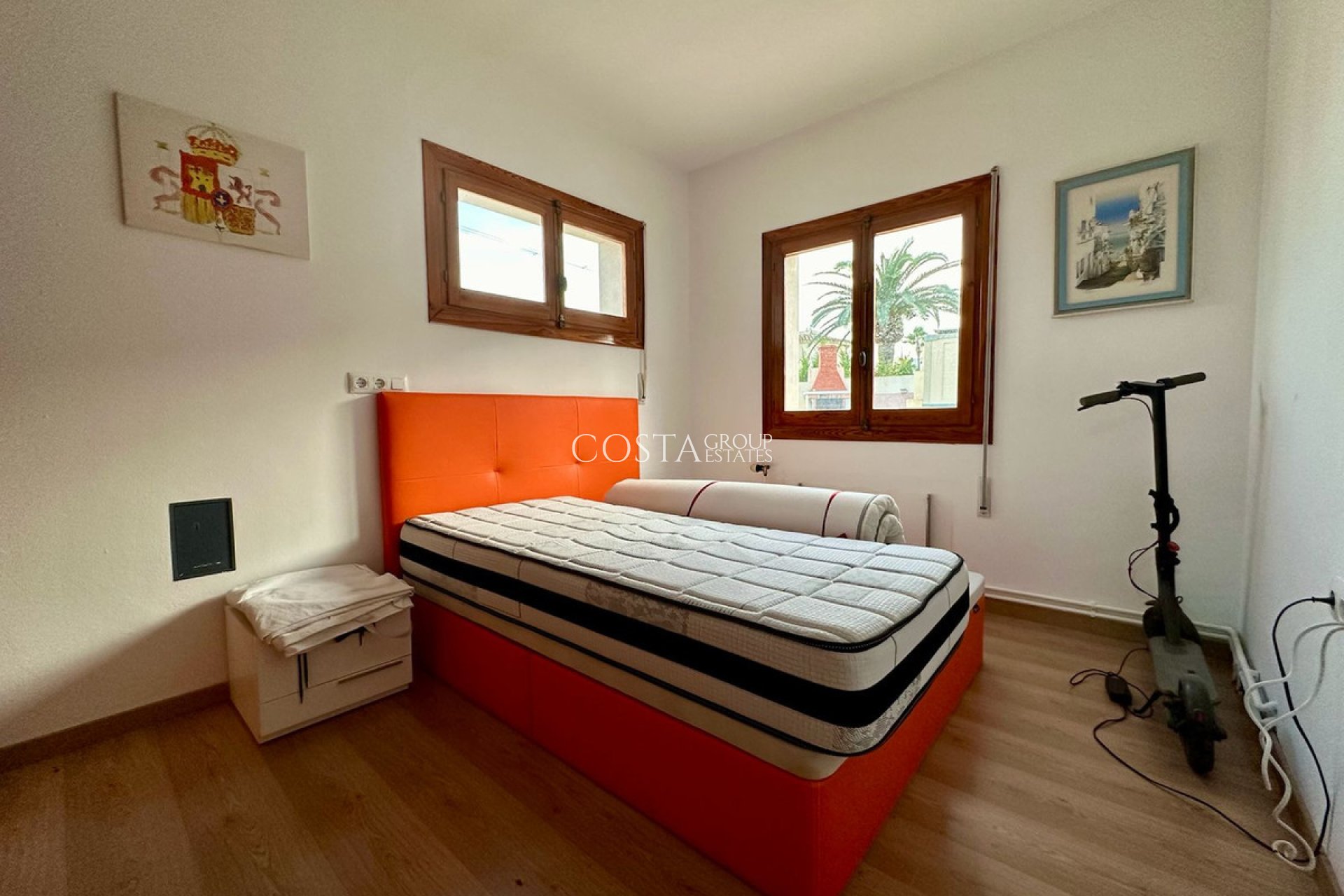 Revente - Villa -
Novelda - Estación