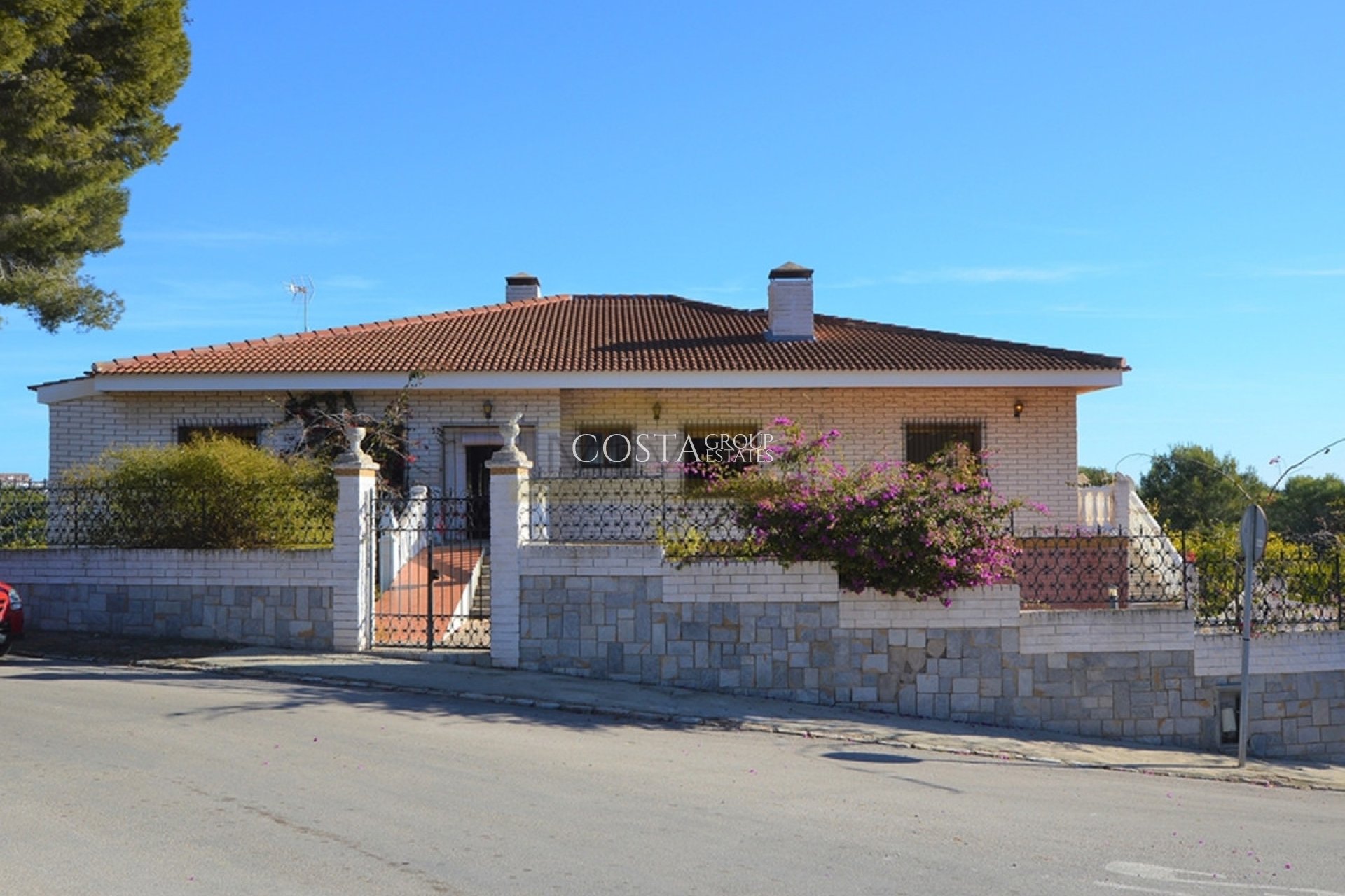 Revente - Villa -
Orihuela - Campoamor