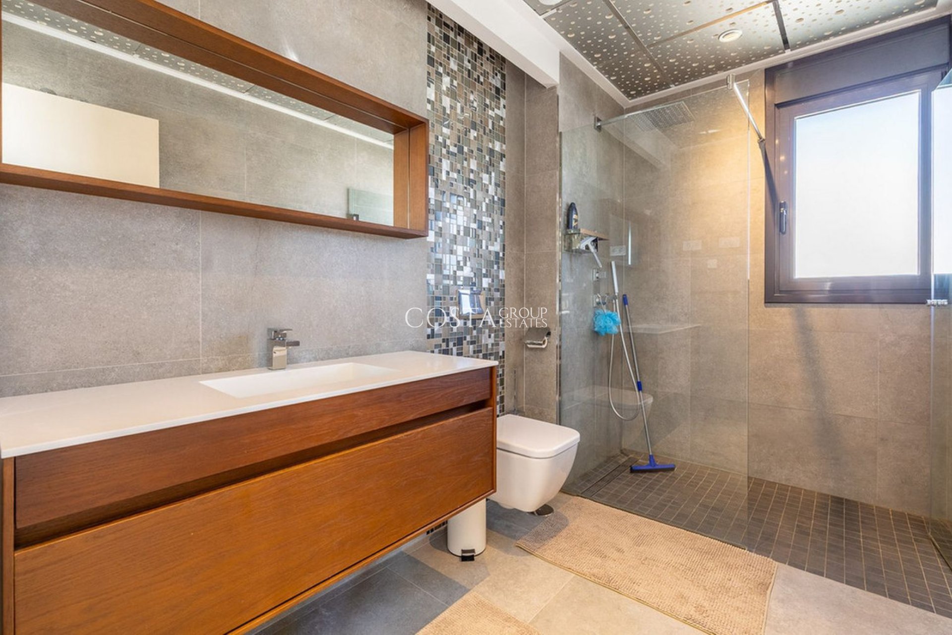 Revente - Villa -
Orihuela - Campoamor