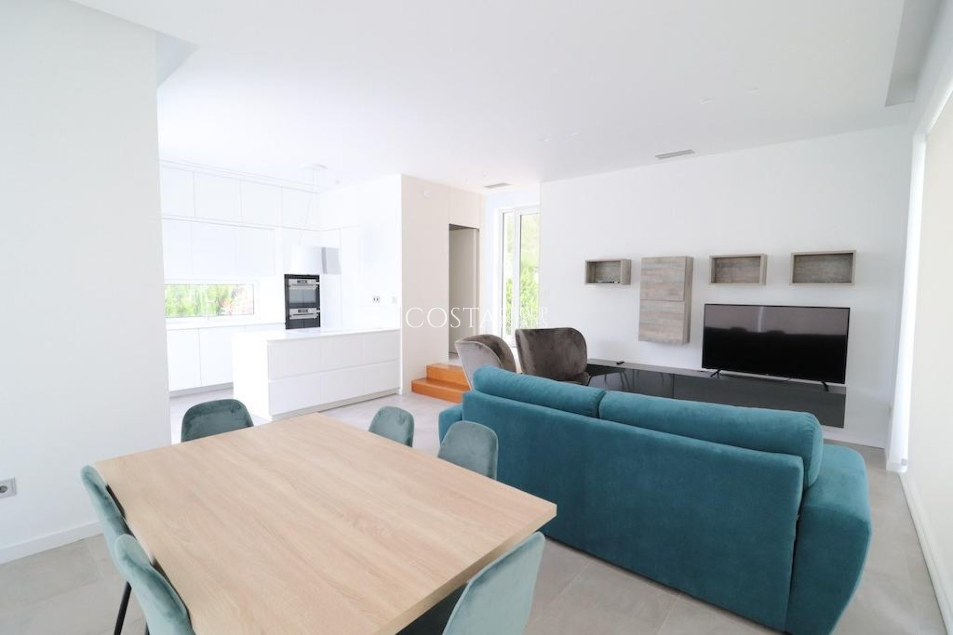 Revente - Villa -
Orihuela - Campoamor