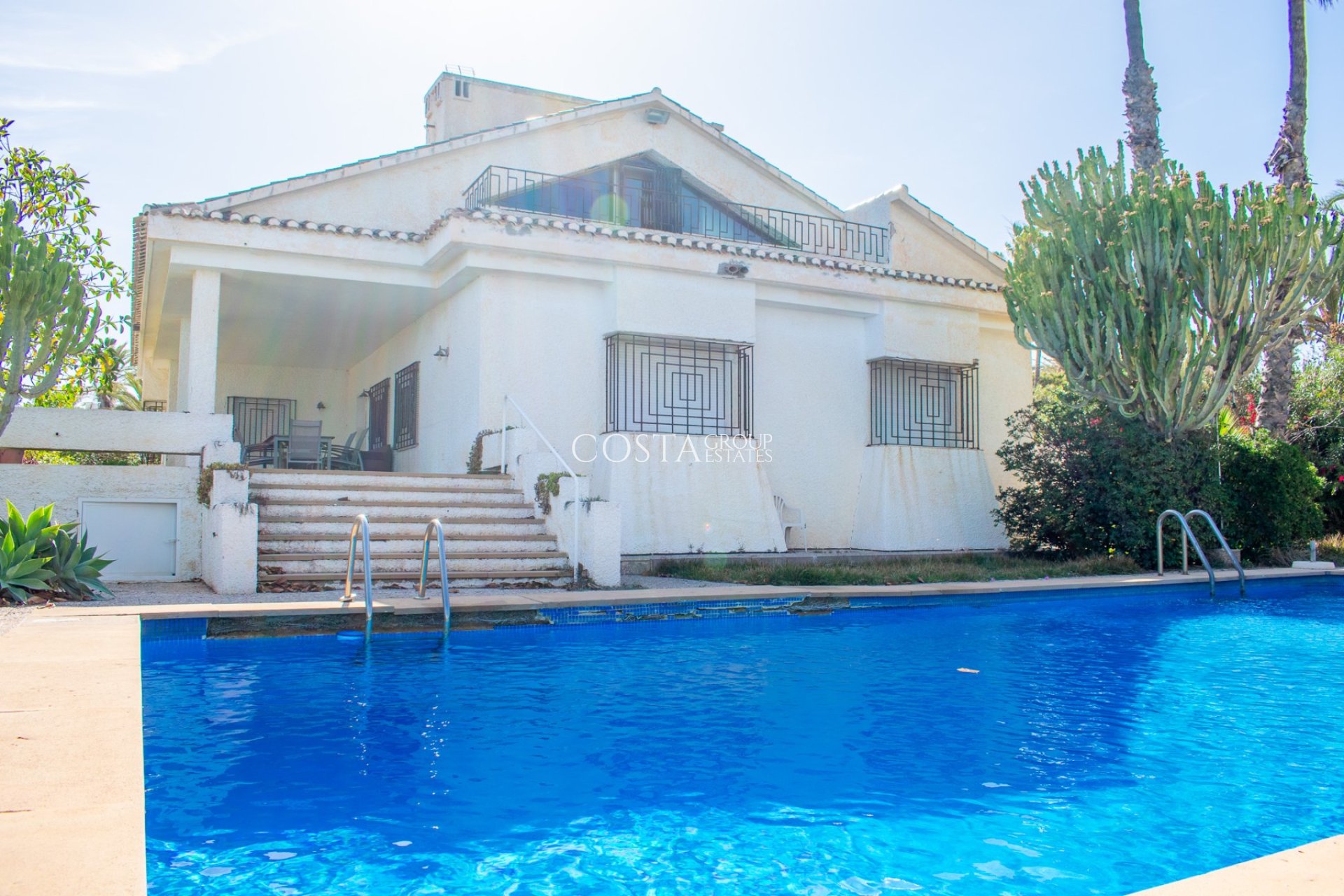Revente - Villa -
Orihuela Costa - Cabo Roig