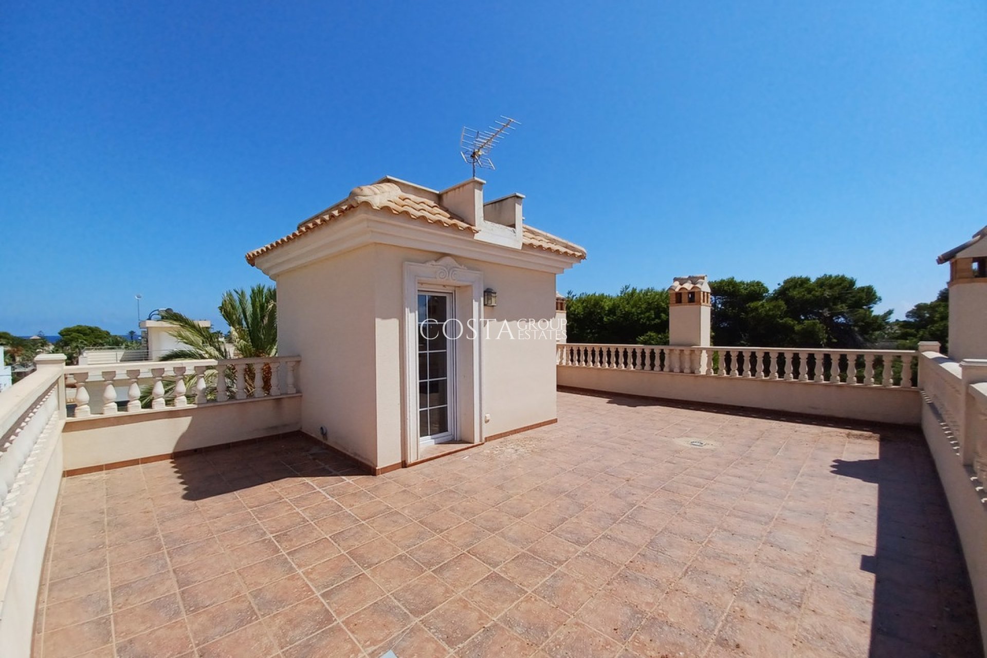Revente - Villa -
Orihuela Costa - Cabo Roig