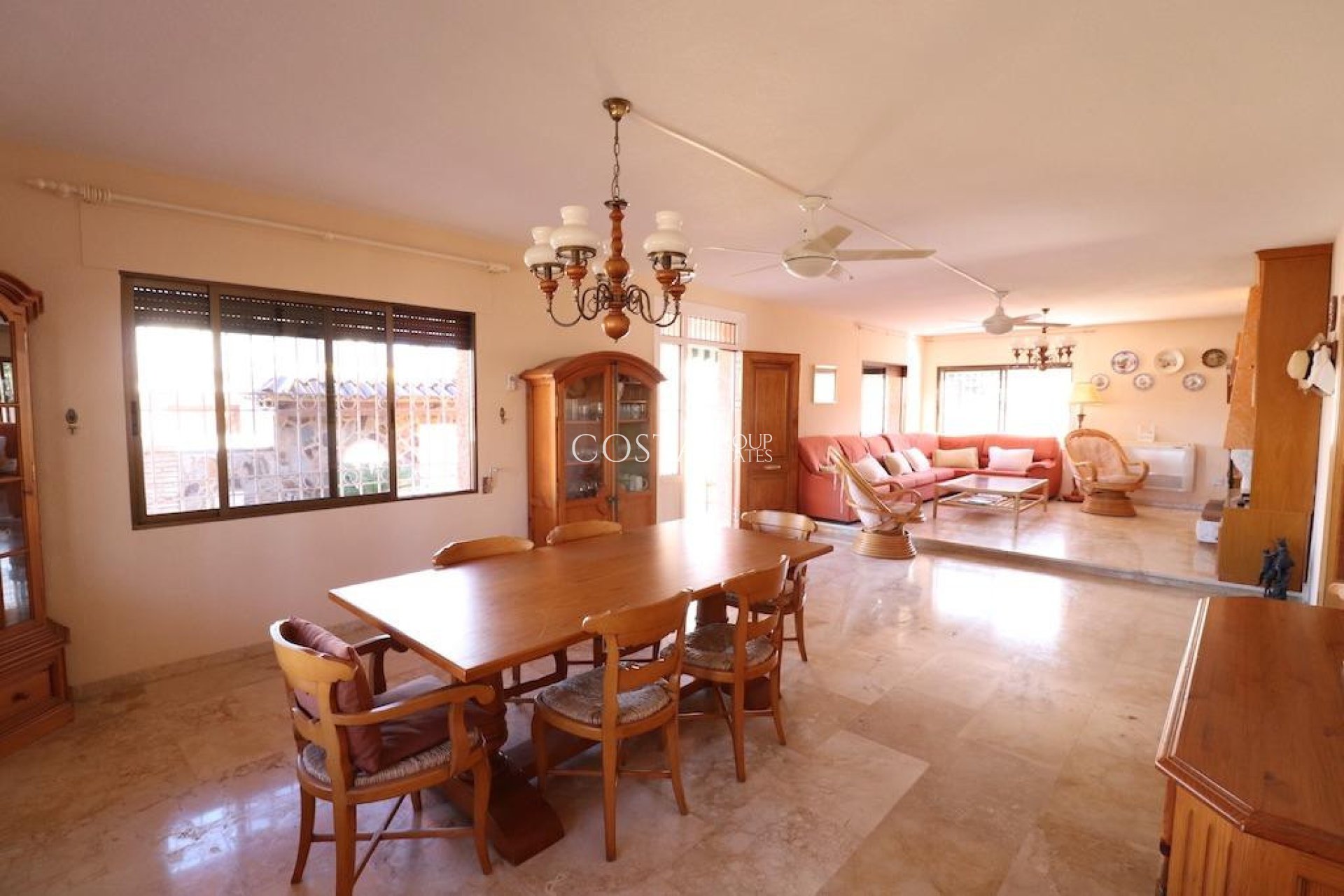 Revente - Villa -
Orihuela Costa - Cabo Roig