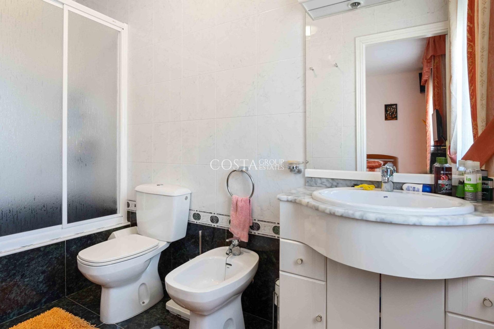 Revente - Villa -
Orihuela Costa - Cabo Roig